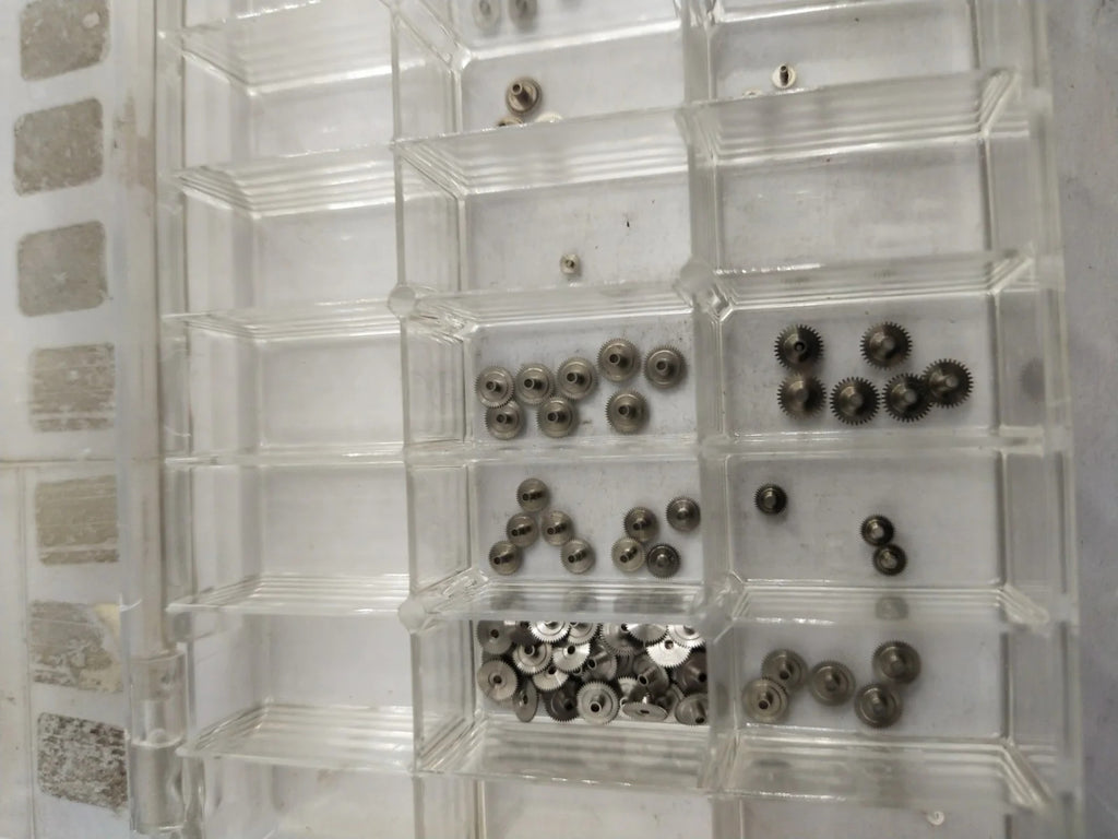 NOS SEIKO hour wheel Part 271 +++ Price from 25 to 40 per piece