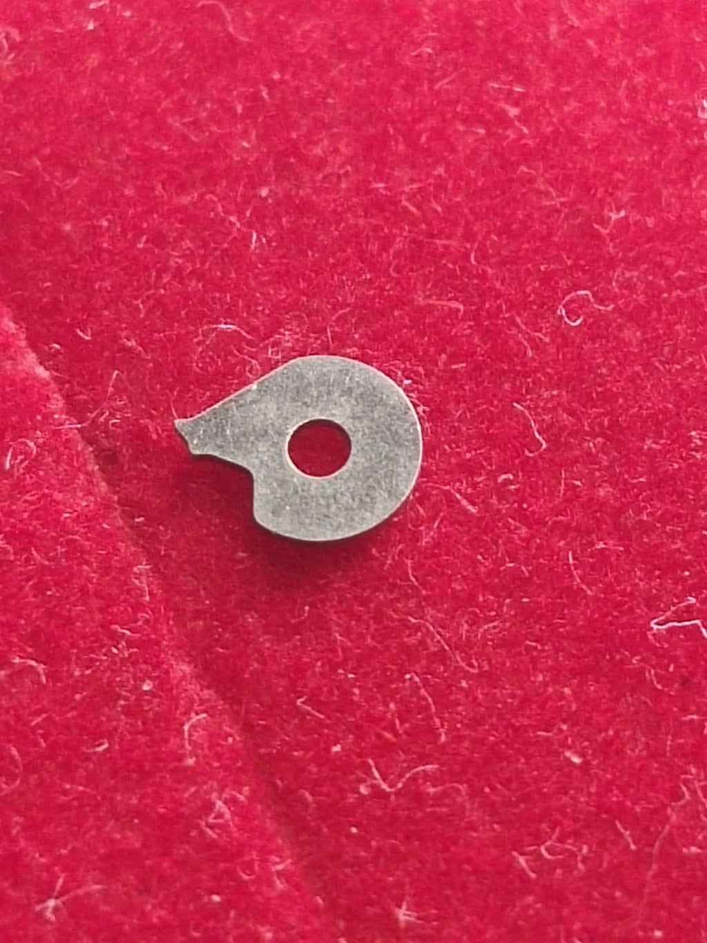NOS Seiko Parts 556 004 /1pc