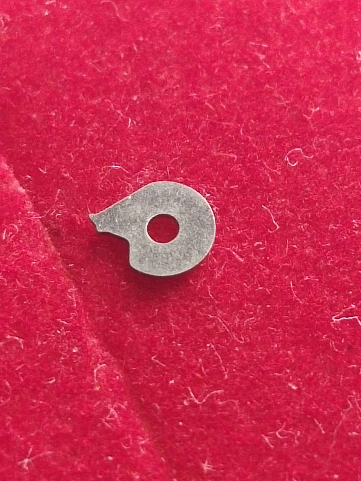 NOS Seiko Parts 556 004 /1pc