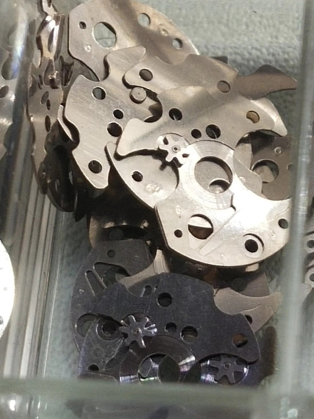 Seiko Part. 808 711 Date Dial guard Cal. 2906A (1pc