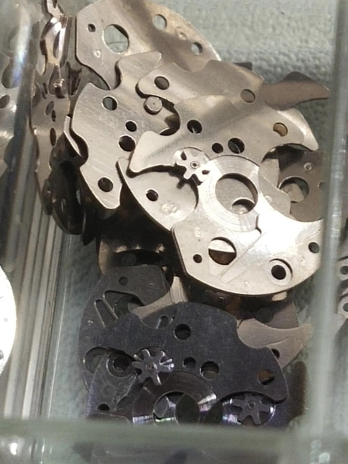 Seiko Part. 808 711 Date Dial guard Cal. 2906A (1pc