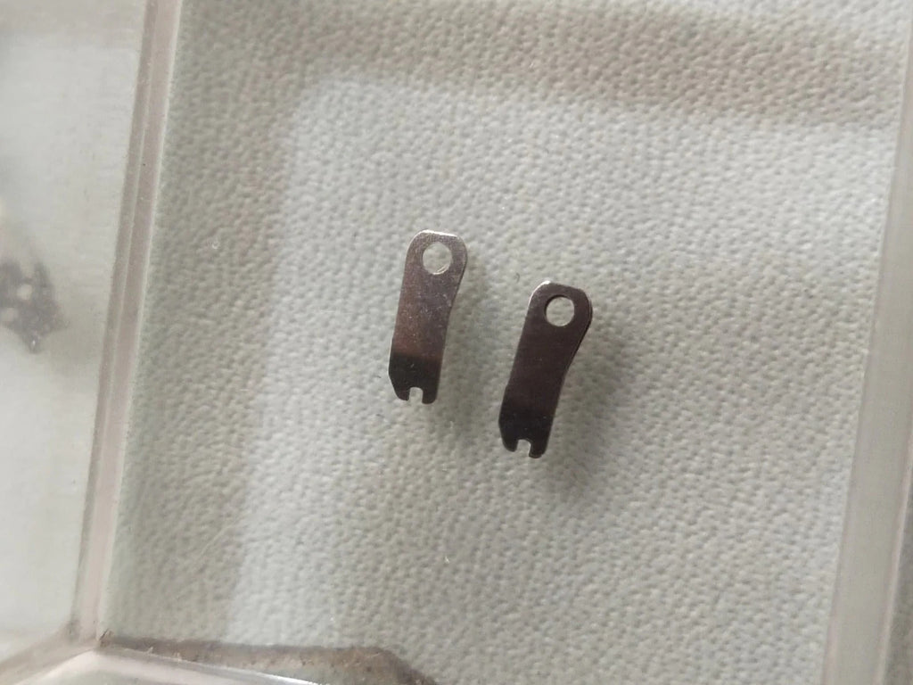 Seiko Part. 389 340 Sitting lever Axel Spring Cal. 8522A (1pc