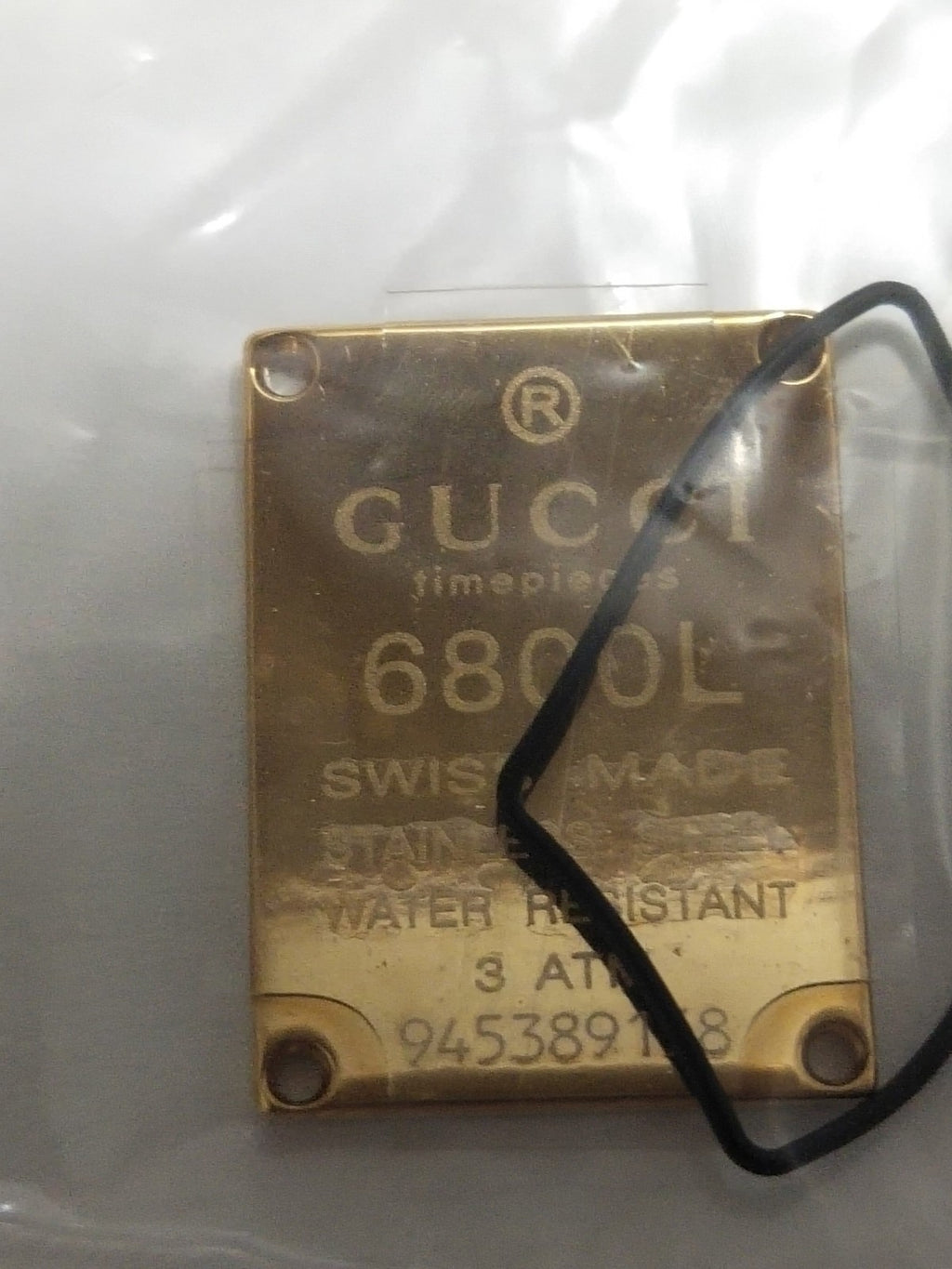 GUCCI Original / Complete Case/ Part No. YDA04040/ 6800L Gold color 