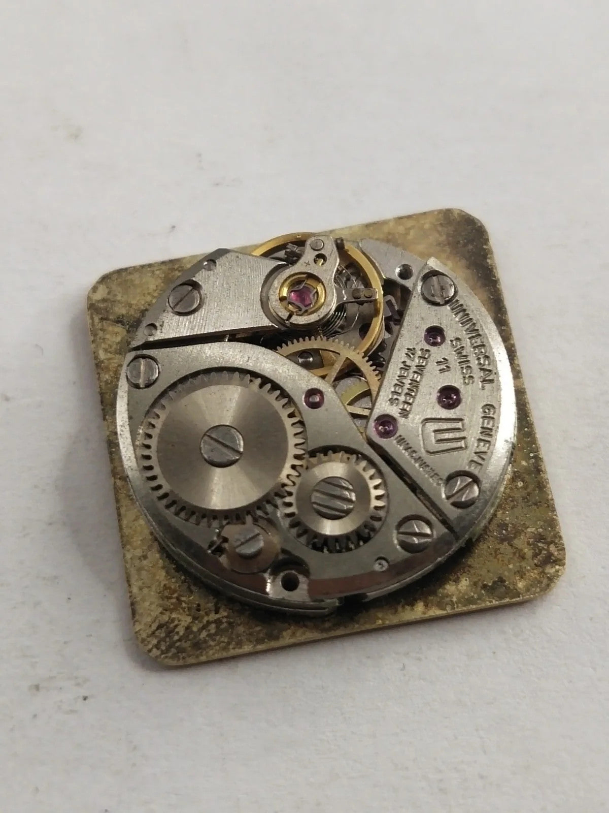 Universal manual movement Cal / 11 / With dial and hands /works well /