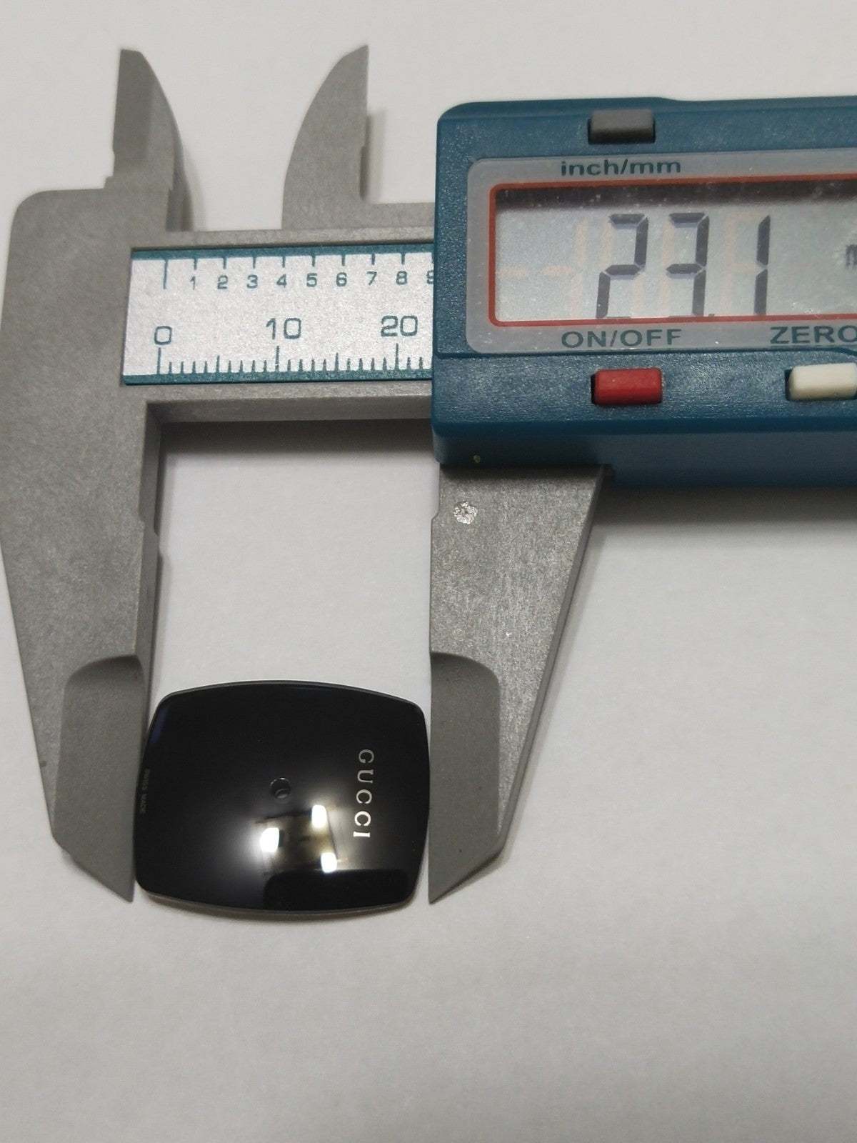 GUCCI Original / Dail   / Part No. YDA05210/  BLACK color /Crystal Dial