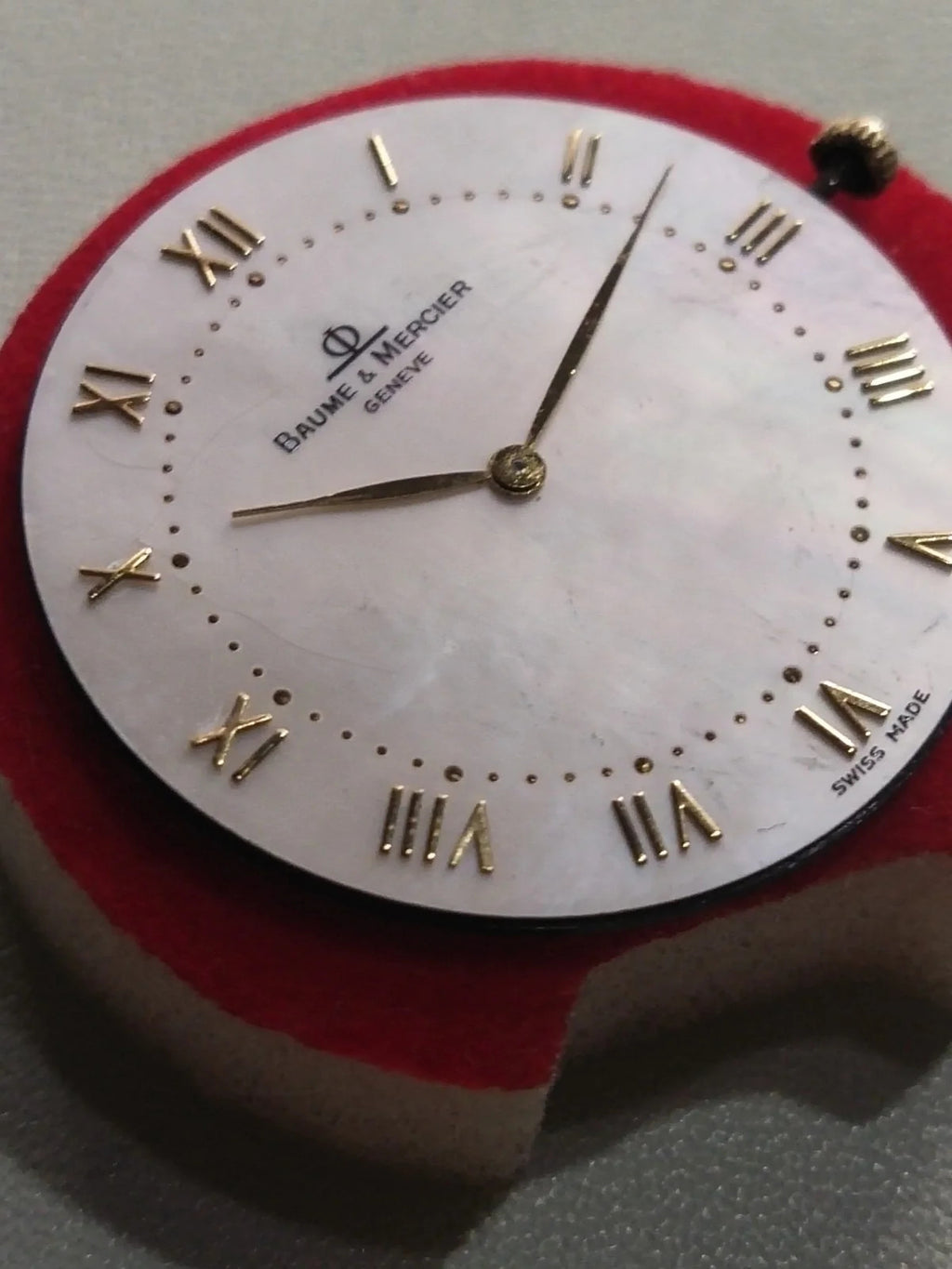 movement/ Dial seashll BAUME MERCIER ETA 210 001/ Corona/ hands Full work /used