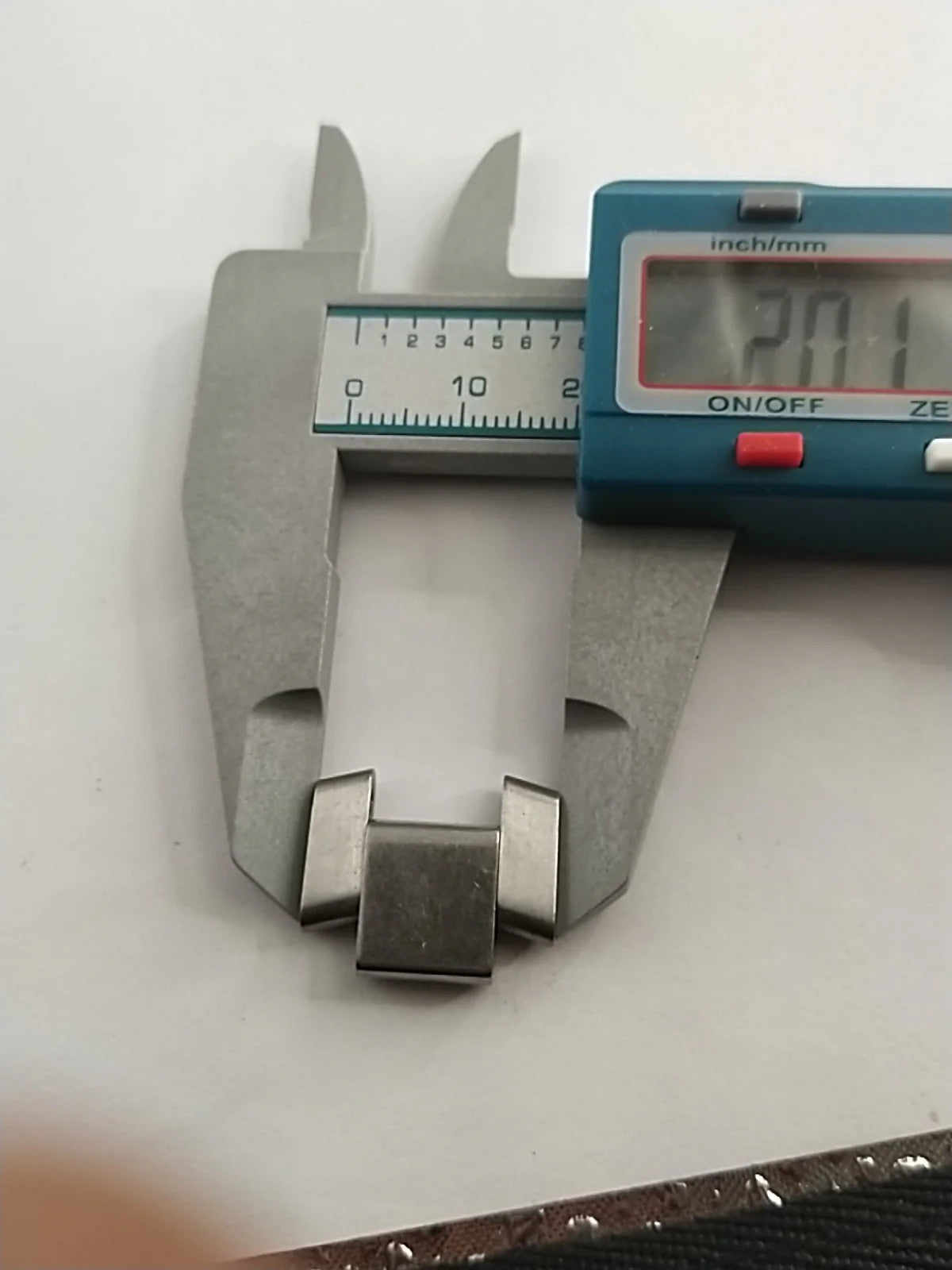 Original Tissot Link / 20 MM Model PRC 200