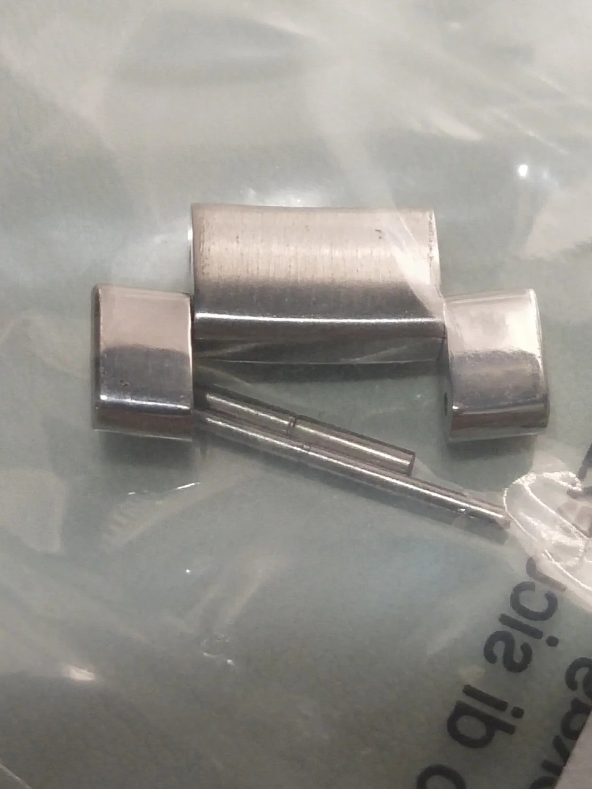 GUCCI Original / Link Steel color / Part No. 163.8505.2 S / 18m.m