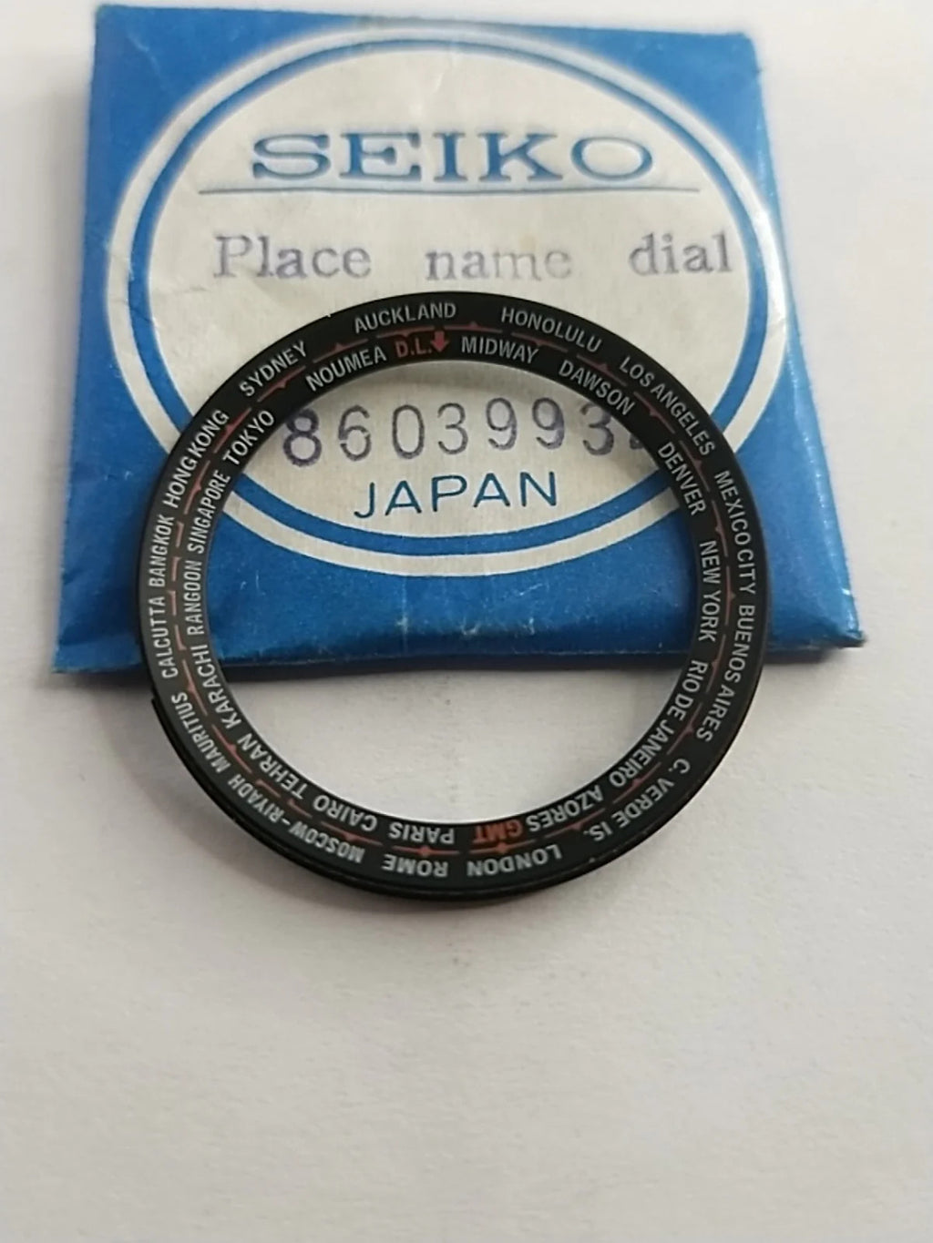 NOS Seiko original INNER DIAL RING World time Part . 86039932 /FOR 8603_9902