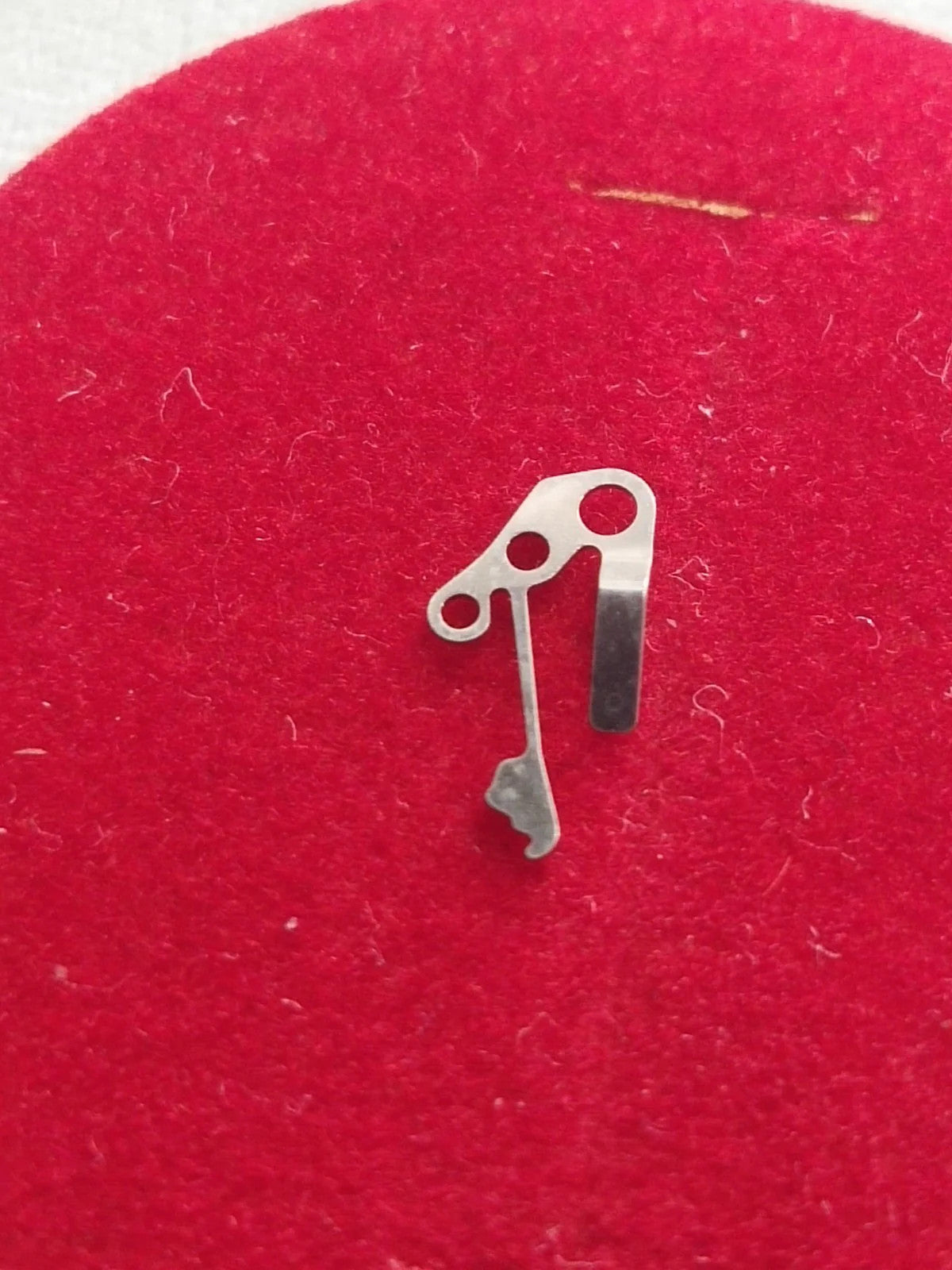 Seiko Part. 388 009 Sitting lever Spring Cal.0843A (1pc