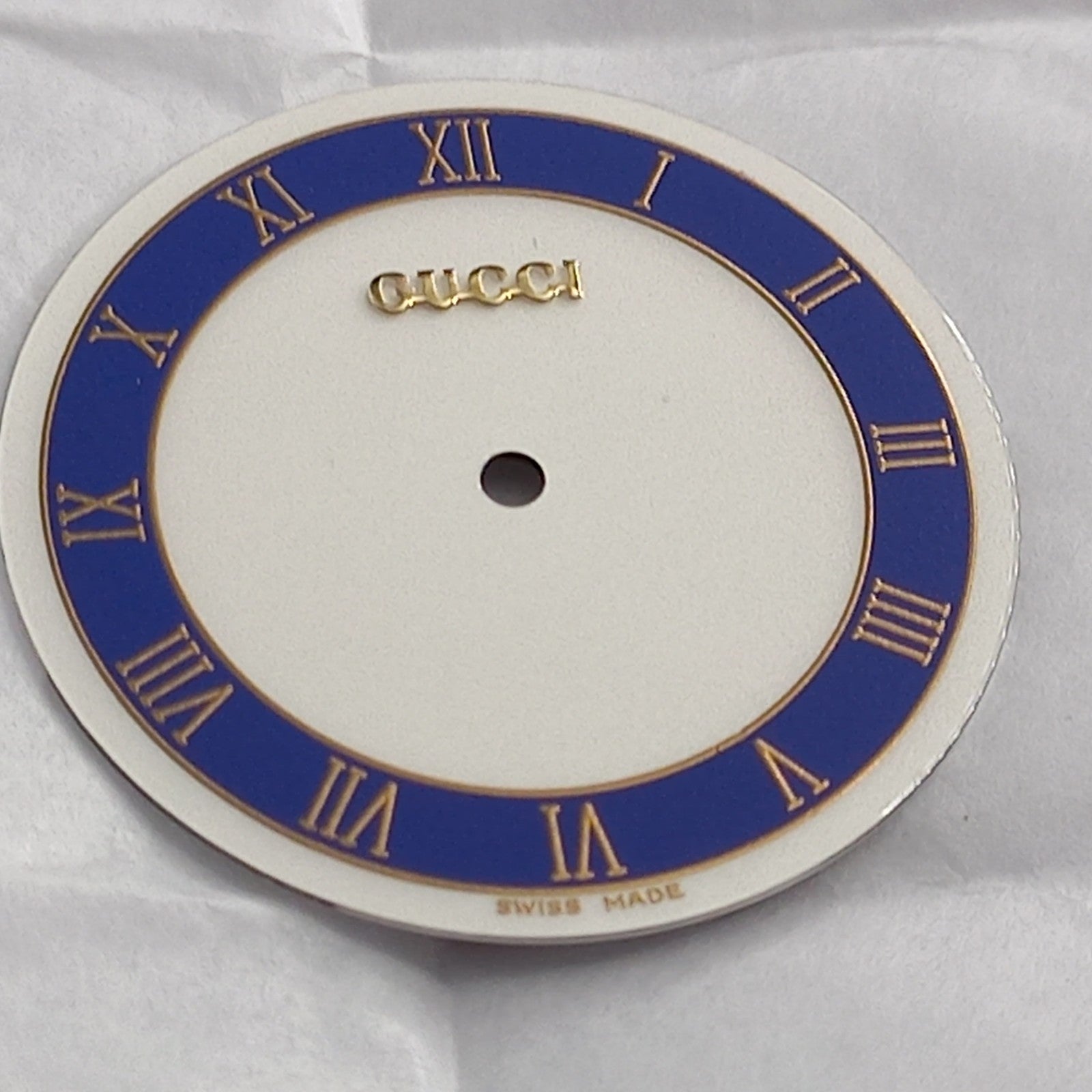GUCCI Original/ CADRAN BLEU ET NACRE 2000M / Part No. 051.022/ MULTI color 