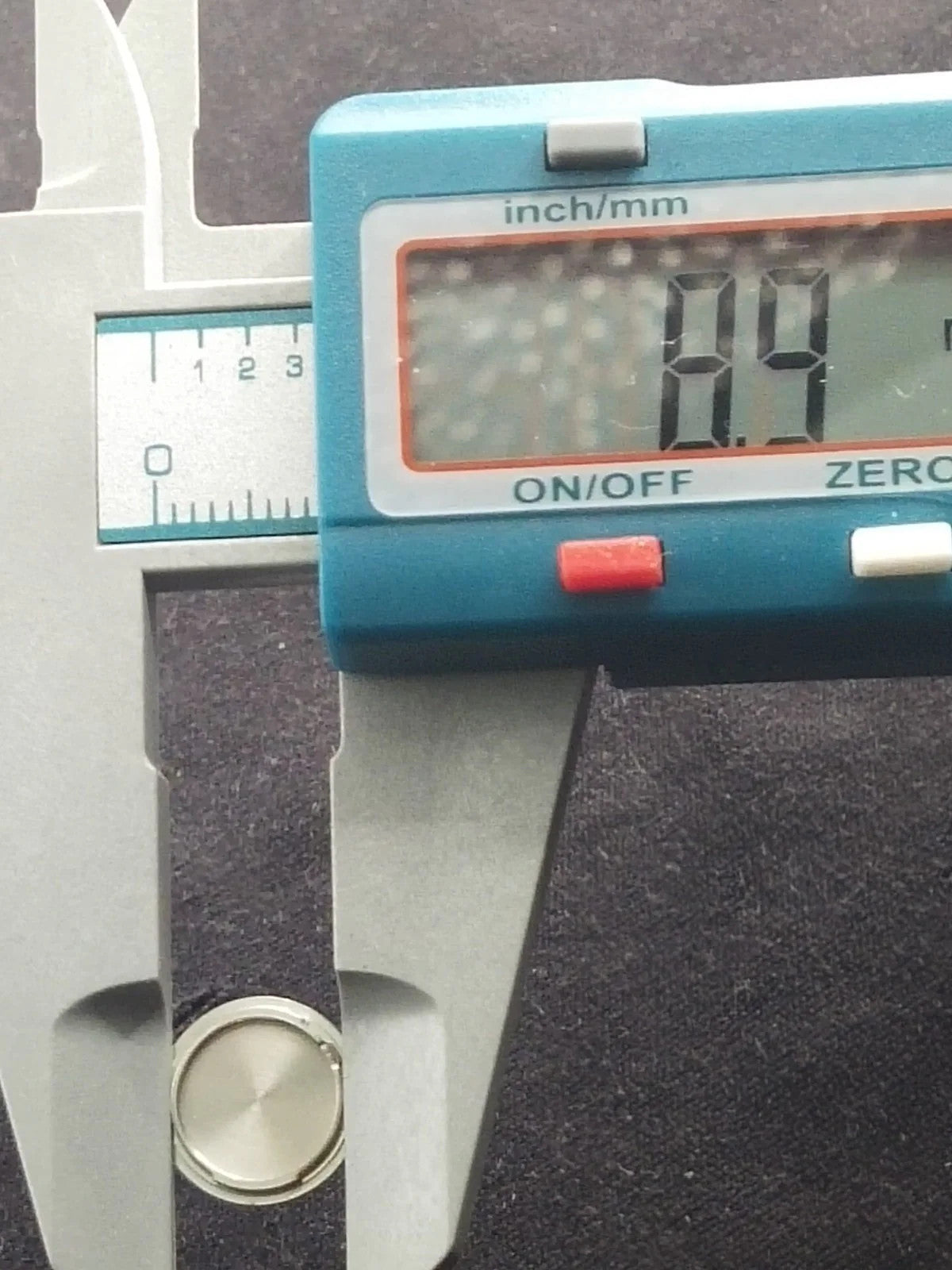 NOS Seiko Part . 8359 2119 Battery Hatch Cover