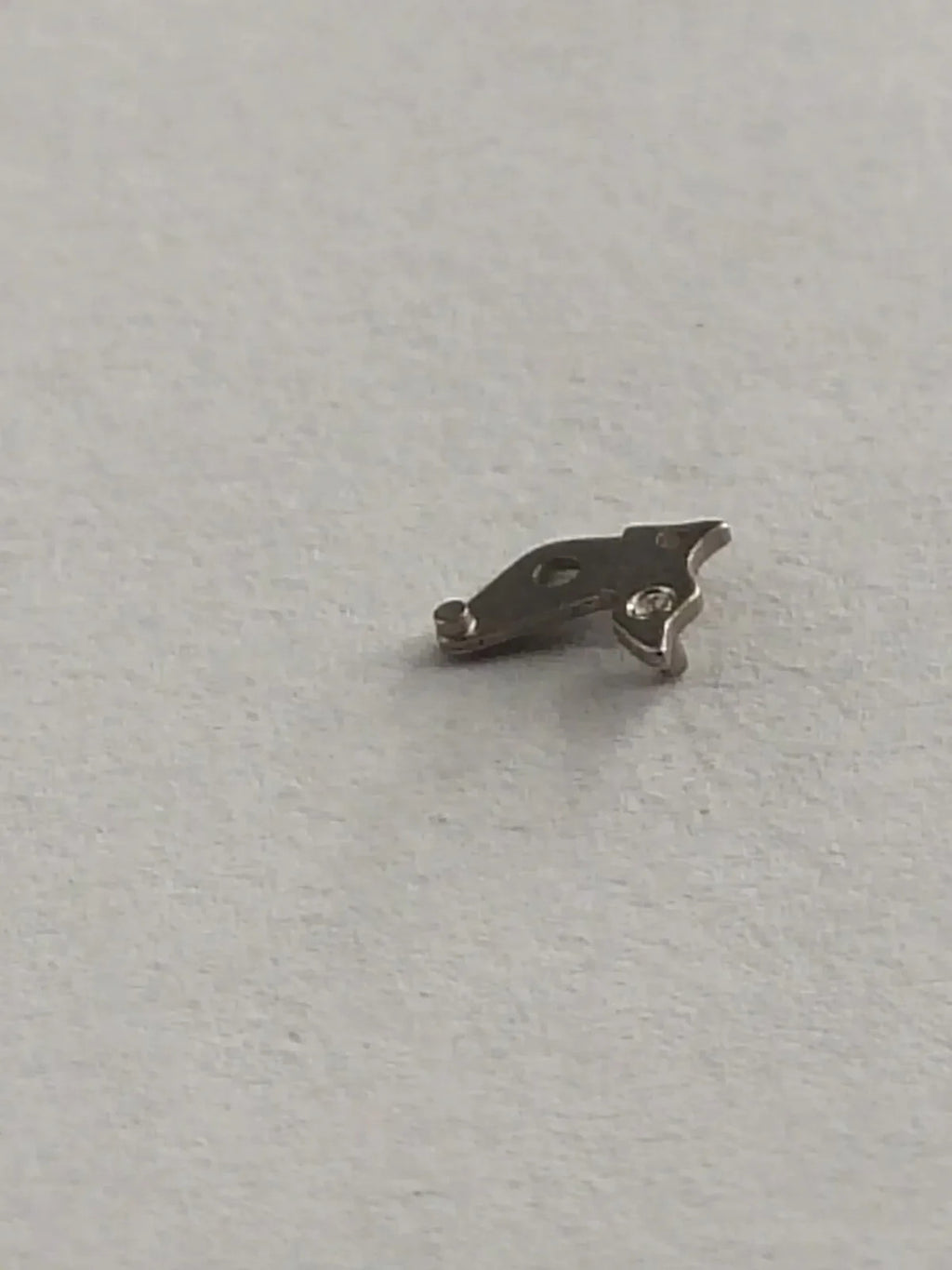 NOS SEIKO PARTS / Sitting lever/ Part . 383 581 Cal.2706A/ 1pc