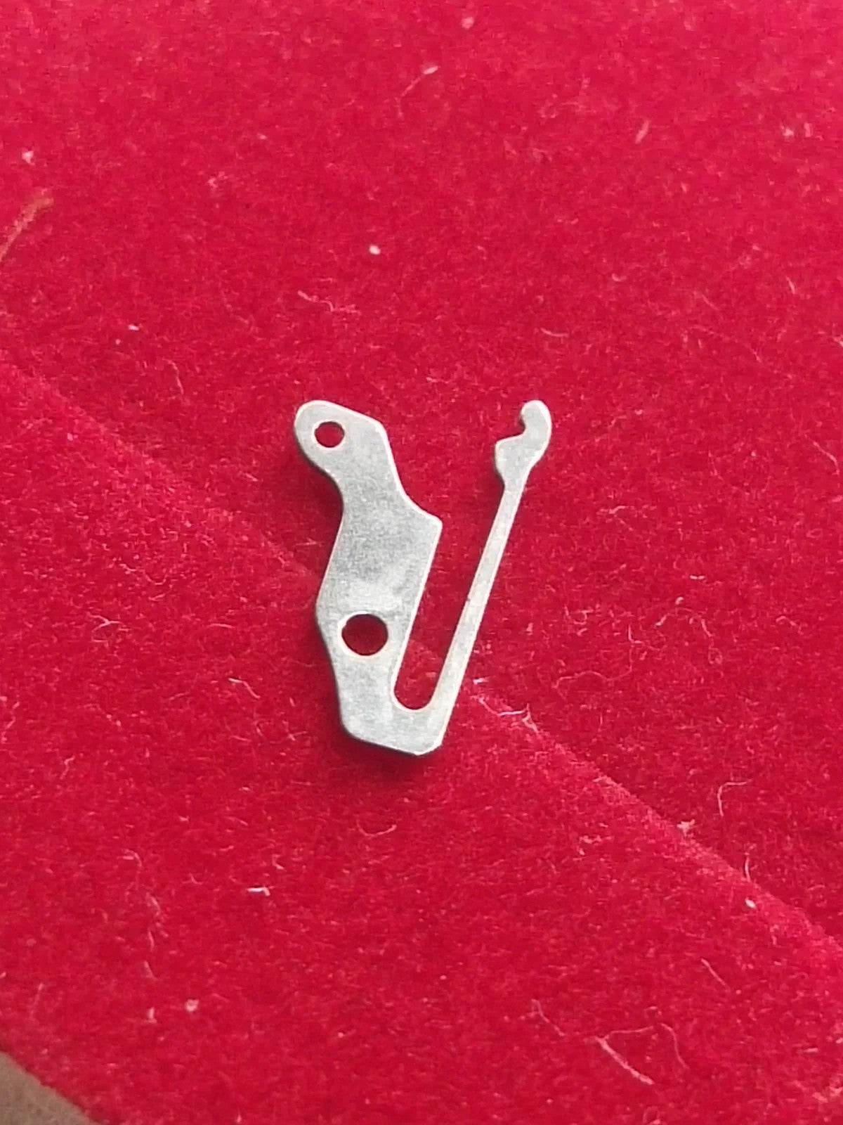 Seiko Part. 388 002 Sitting lever Spring Cal.5106A/5139A/5146A (1pc