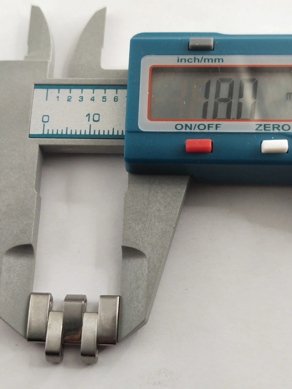 Original Tissot Link PRC 200 / 18 MM