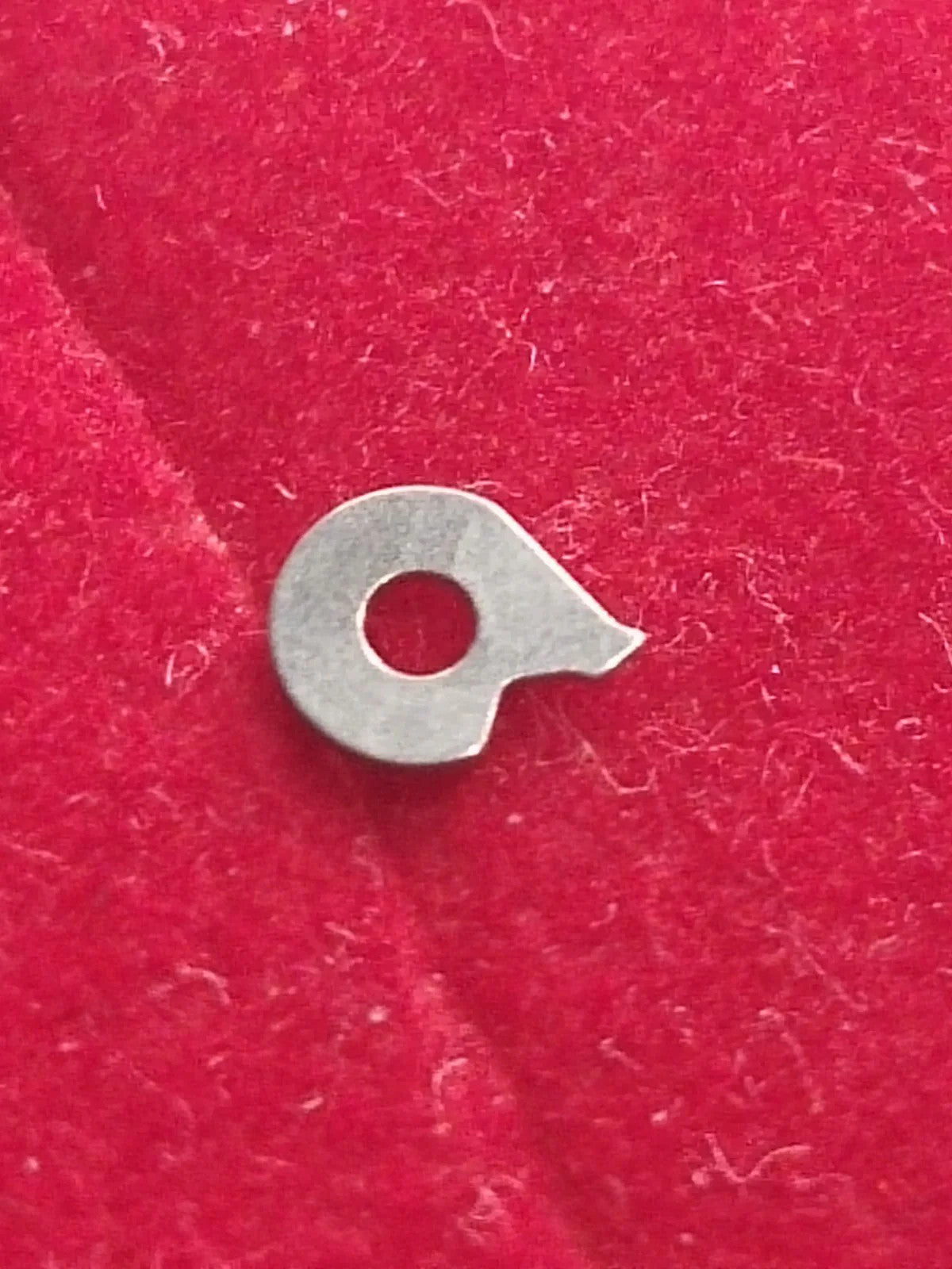 NOS Seiko Parts 556 010 /1pc