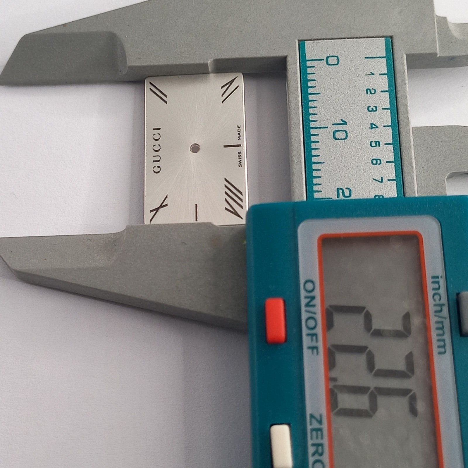 GUCCI Original / Dail  / Part No. YDA05041/ WHITE color 