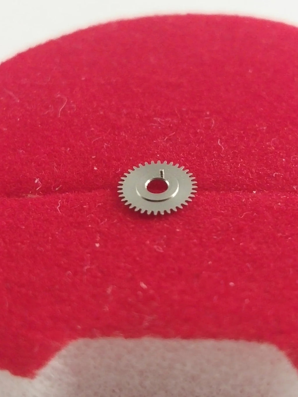 NOS Seiko Date Draiving wheel Parts 802 015 / 1 Pc