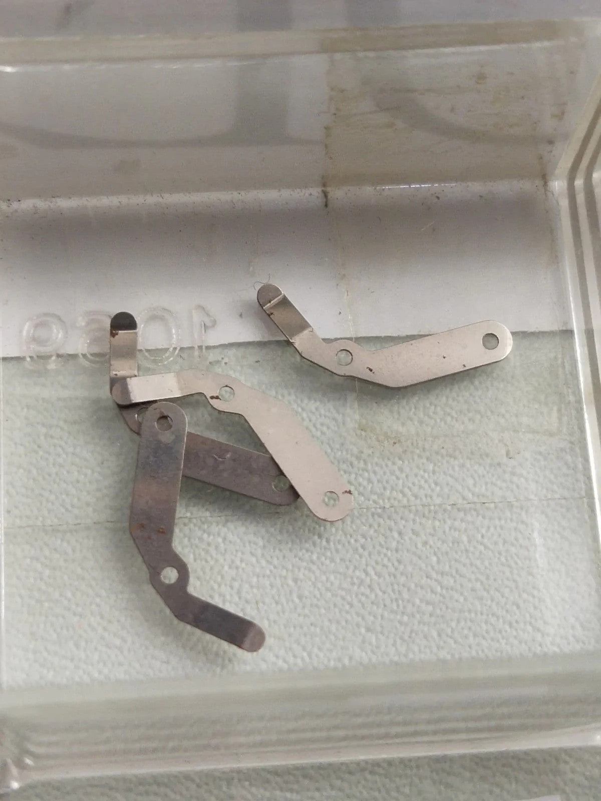 Seiko Part. 389 220 Sitting lever Axel Spring Cal. 2205A (1pc