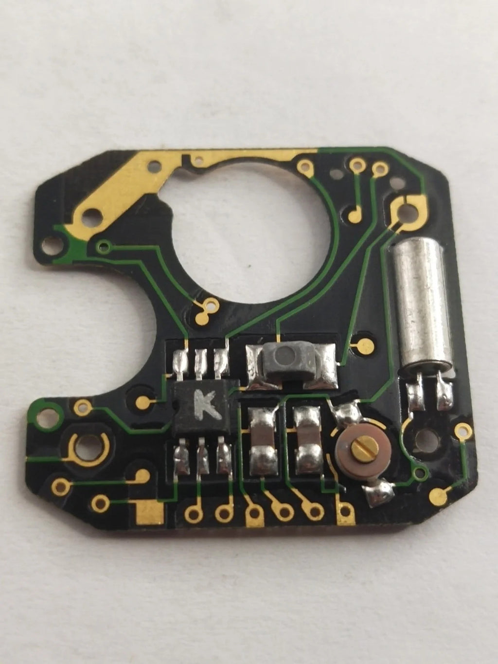 NOS Seiko original circuit part . 4001 233 /Price for one piece