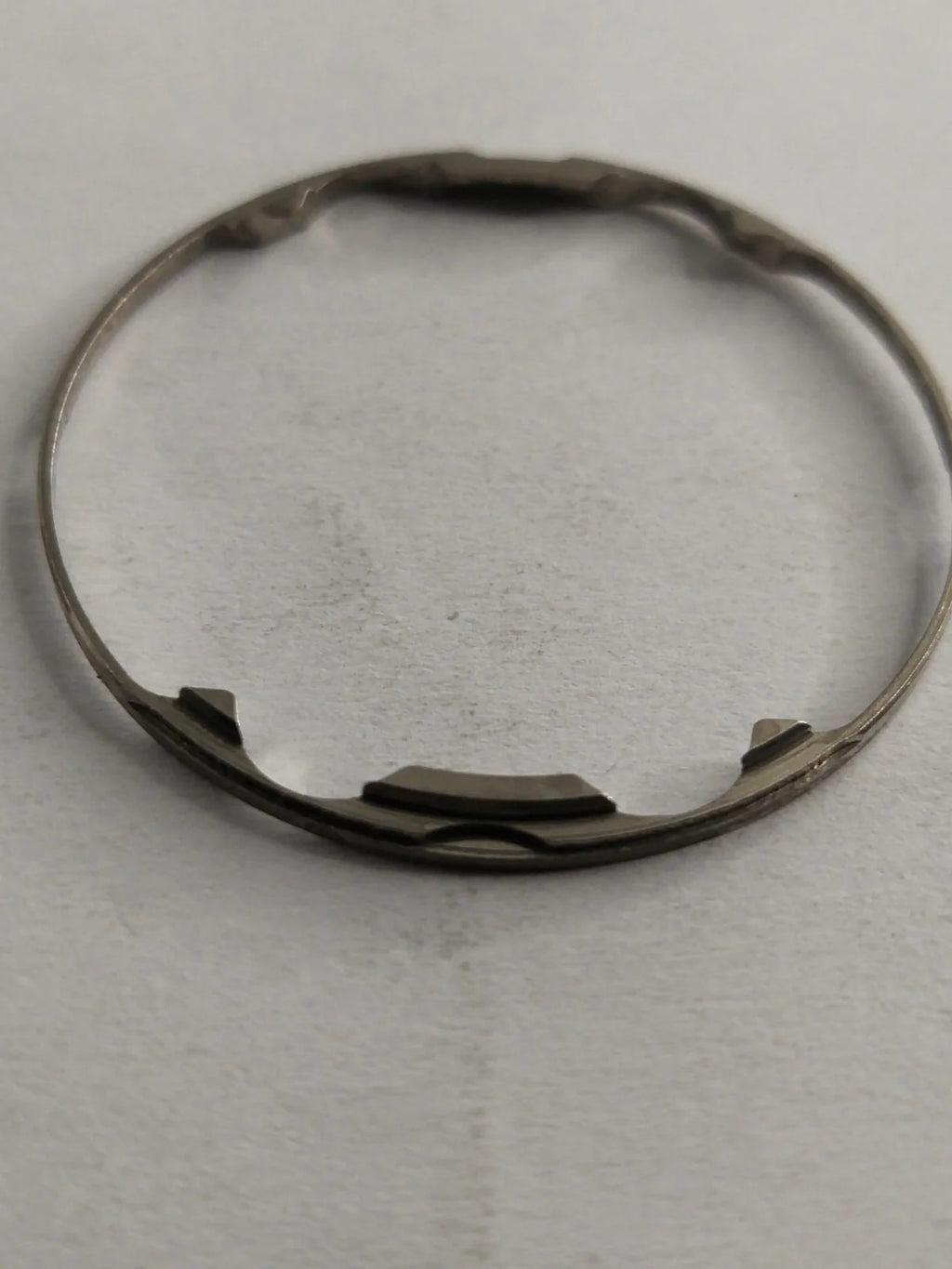 NOS Seiko Part . 8609 9821 / Holdingring For gasket