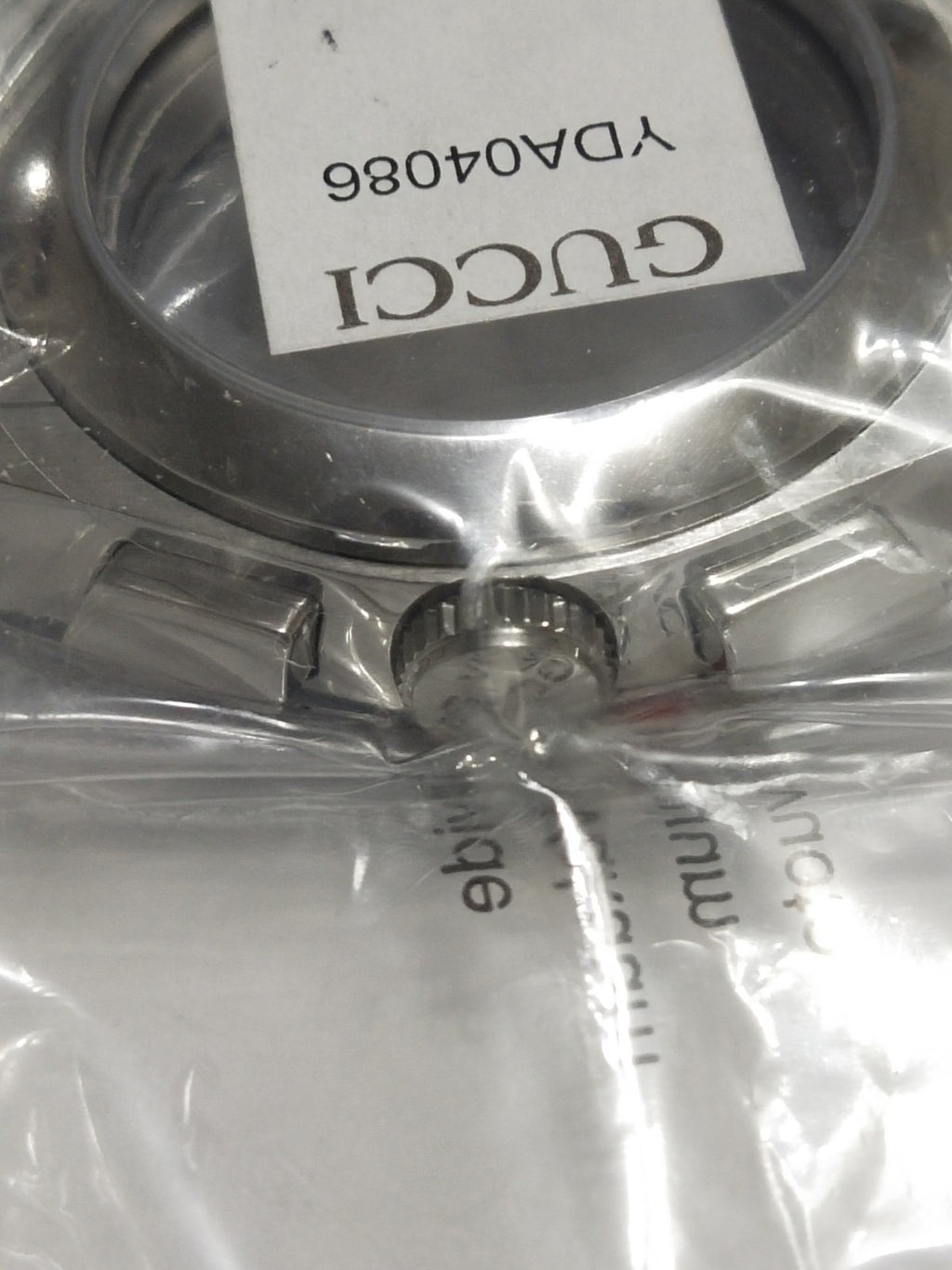 GUCCI Original / Complete Case/ Part No. YDA04086/Factory sealed 