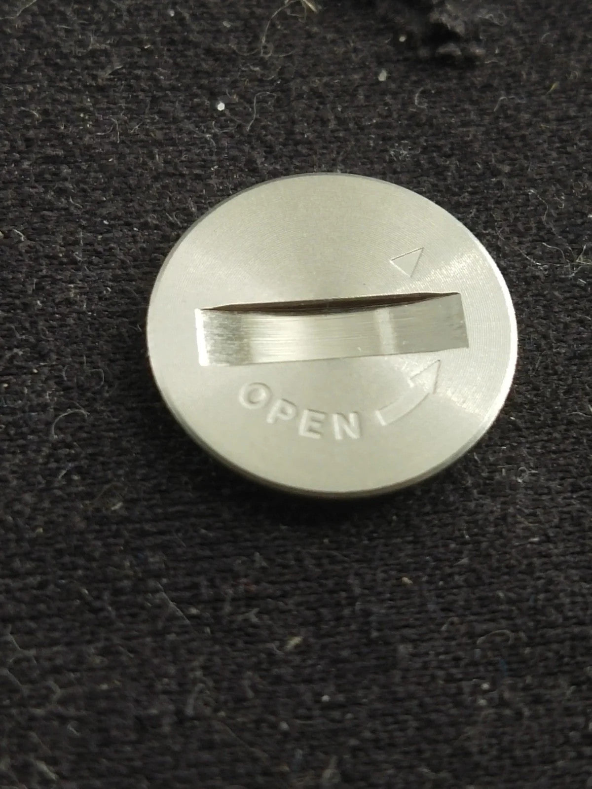 NOS Seiko Part . 8359 9649 Battery Hatch Cover