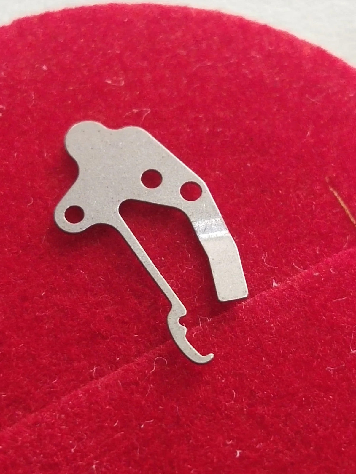 Seiko Part. 388 611 Sitting lever Spring Cal.6106A/6119B.C/6139B (1pc