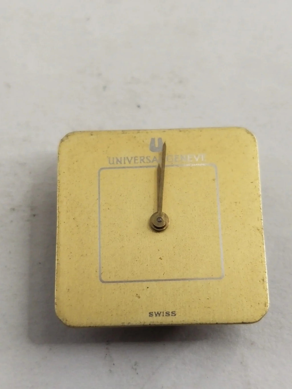 Universal manual movement Cal / 11 / With dial and hands /works well /