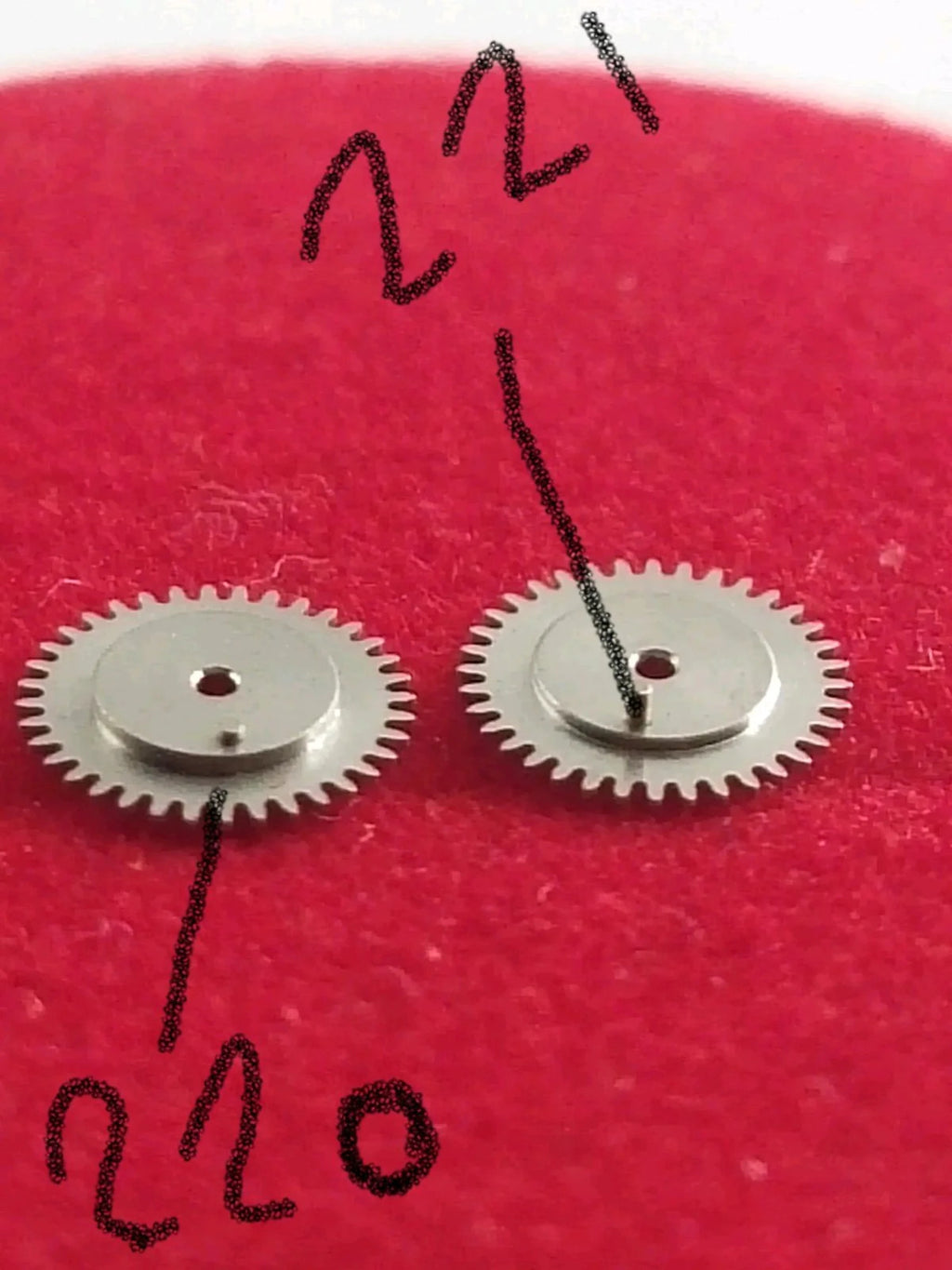 NOS Seiko Date Draiving wheel Parts 802 220 / 1 Pc