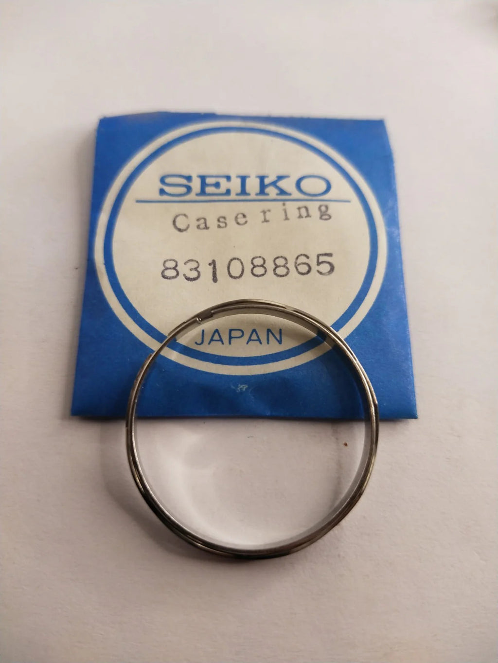 NOS Seiko Part . 8310 8865 / Case Ring