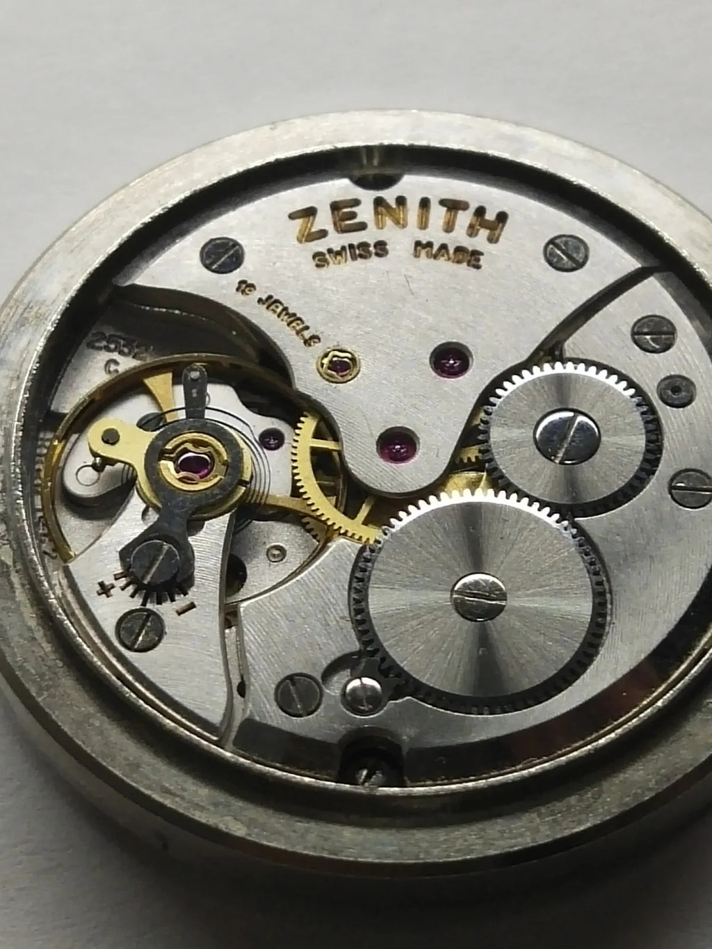 Zenith Manual /2523C/ Movement Used working With dial and hands
