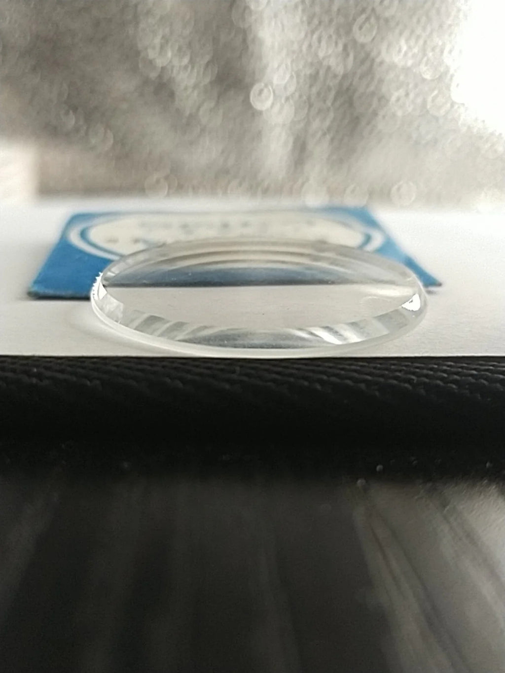 New Old Stok original Seiko glass 310W13GN00