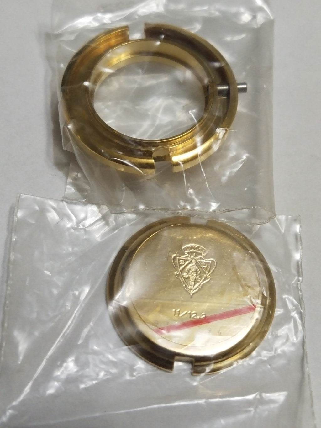 GUCCI Original / Complete Case/ Part No. 11/12.2  Gold color 