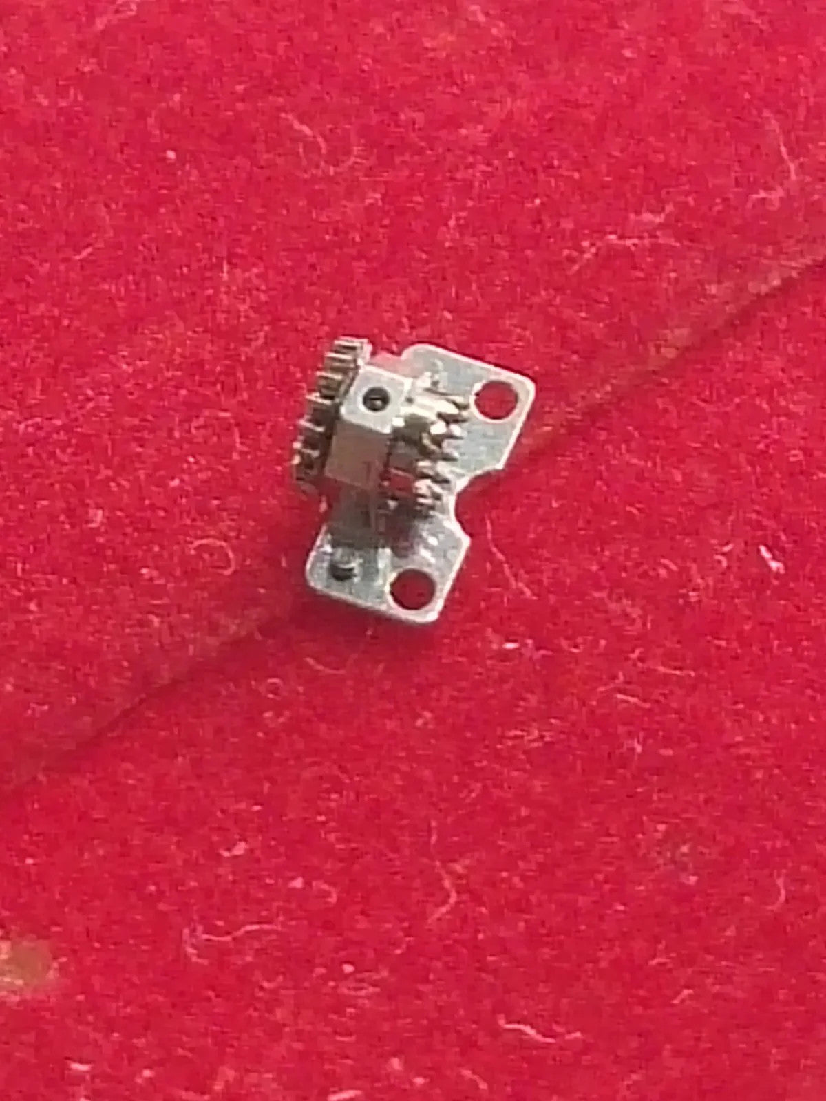 Rolex Cal./9001 204 / Winding Pinion /Genuine parts