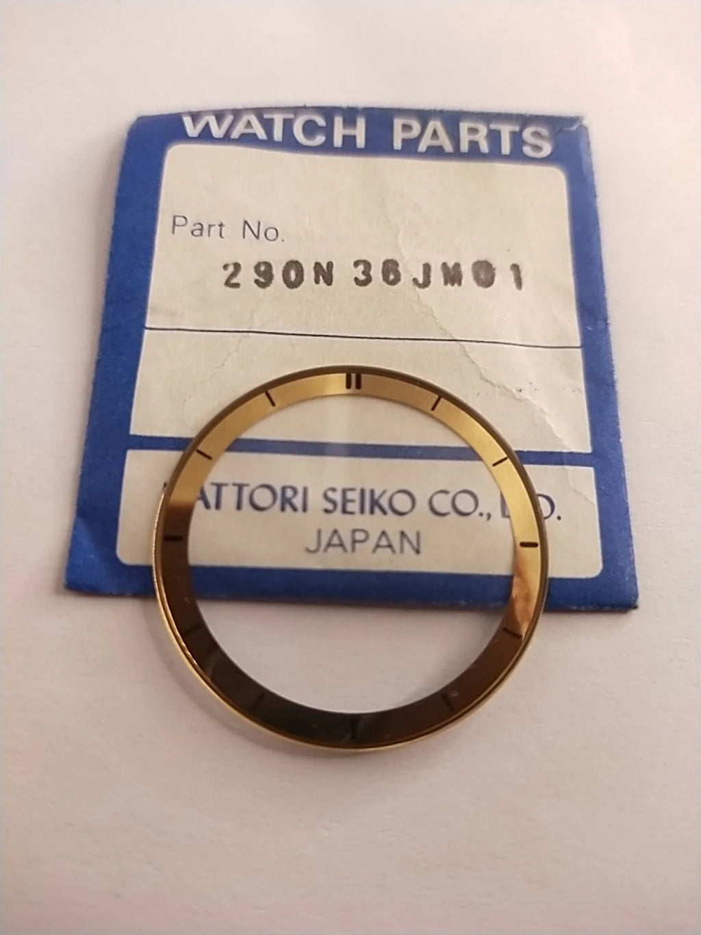 New Old Stok original Seiko glass 290N36JM01