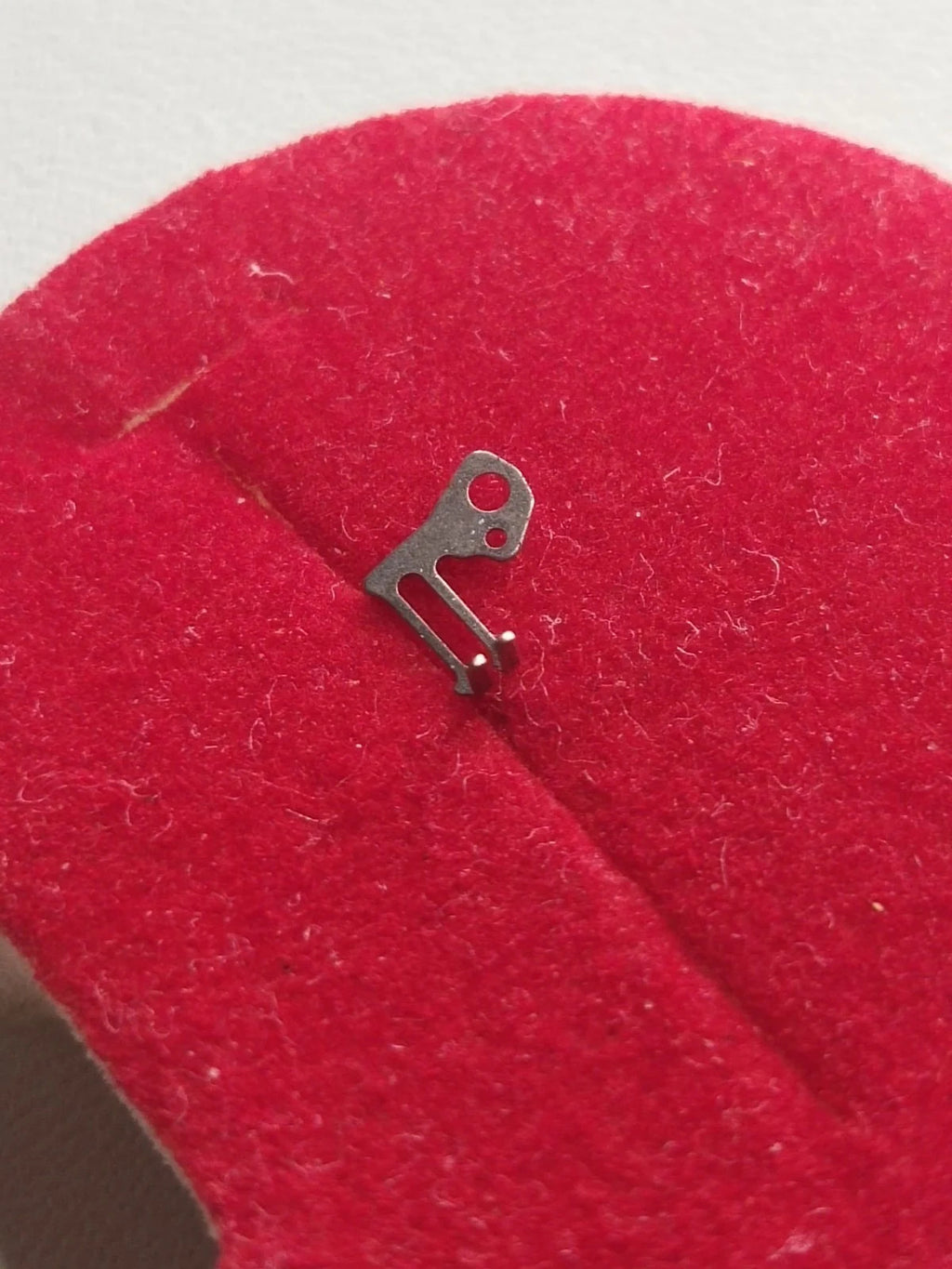 NOS Seiko Parts 735 460 /1pc