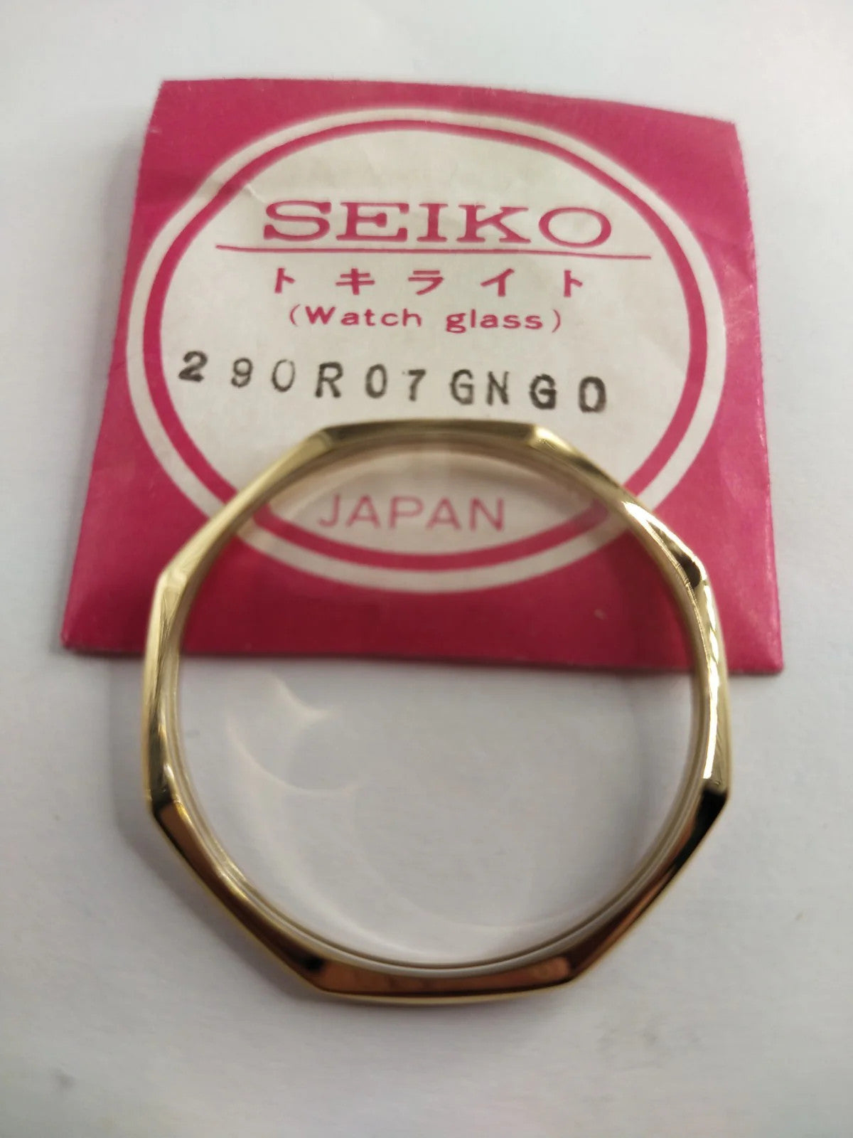 New Old Stok original Seiko glass 290R07GNG