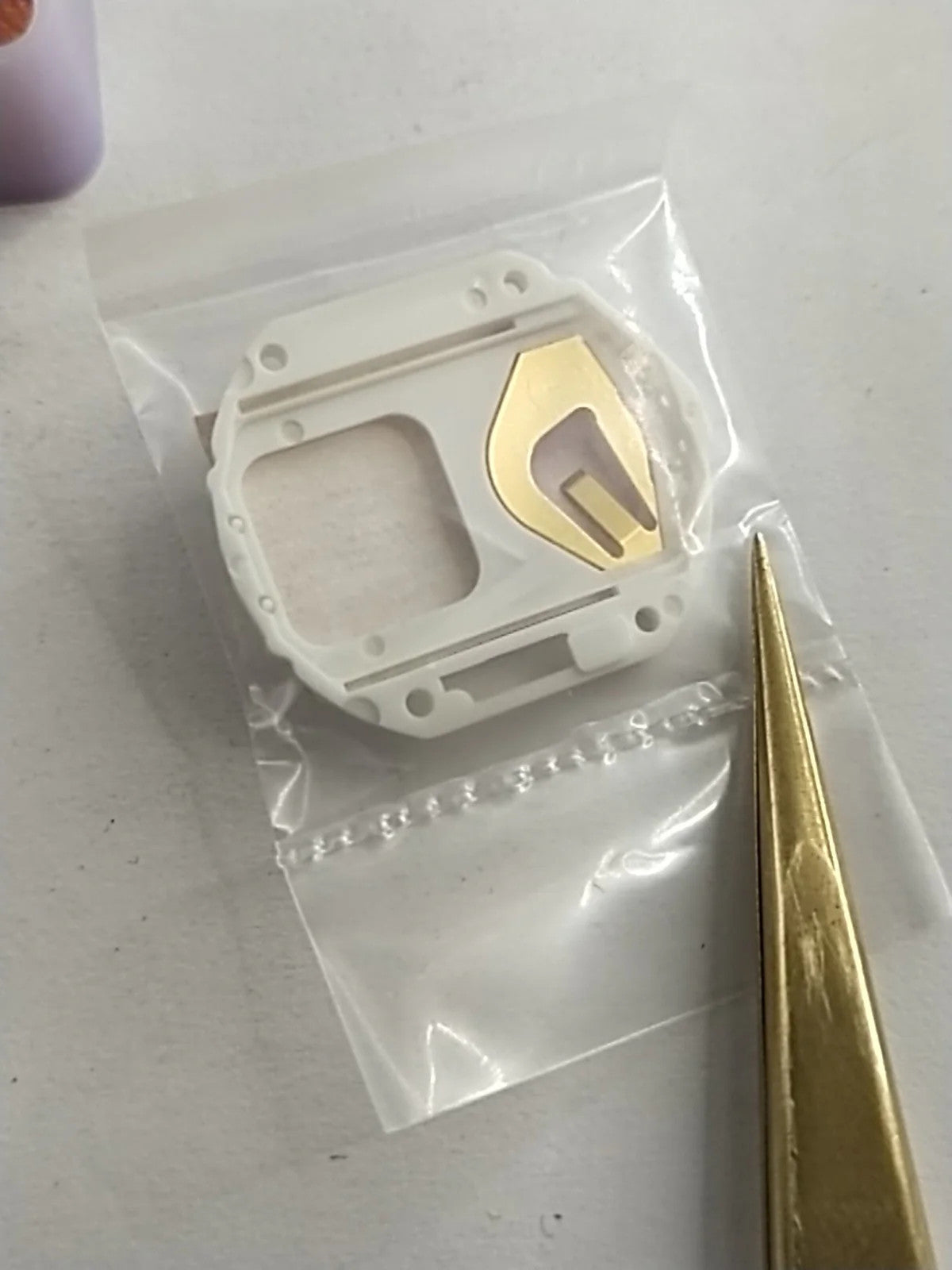 NOS Seiko original Digital Part . 4398 323