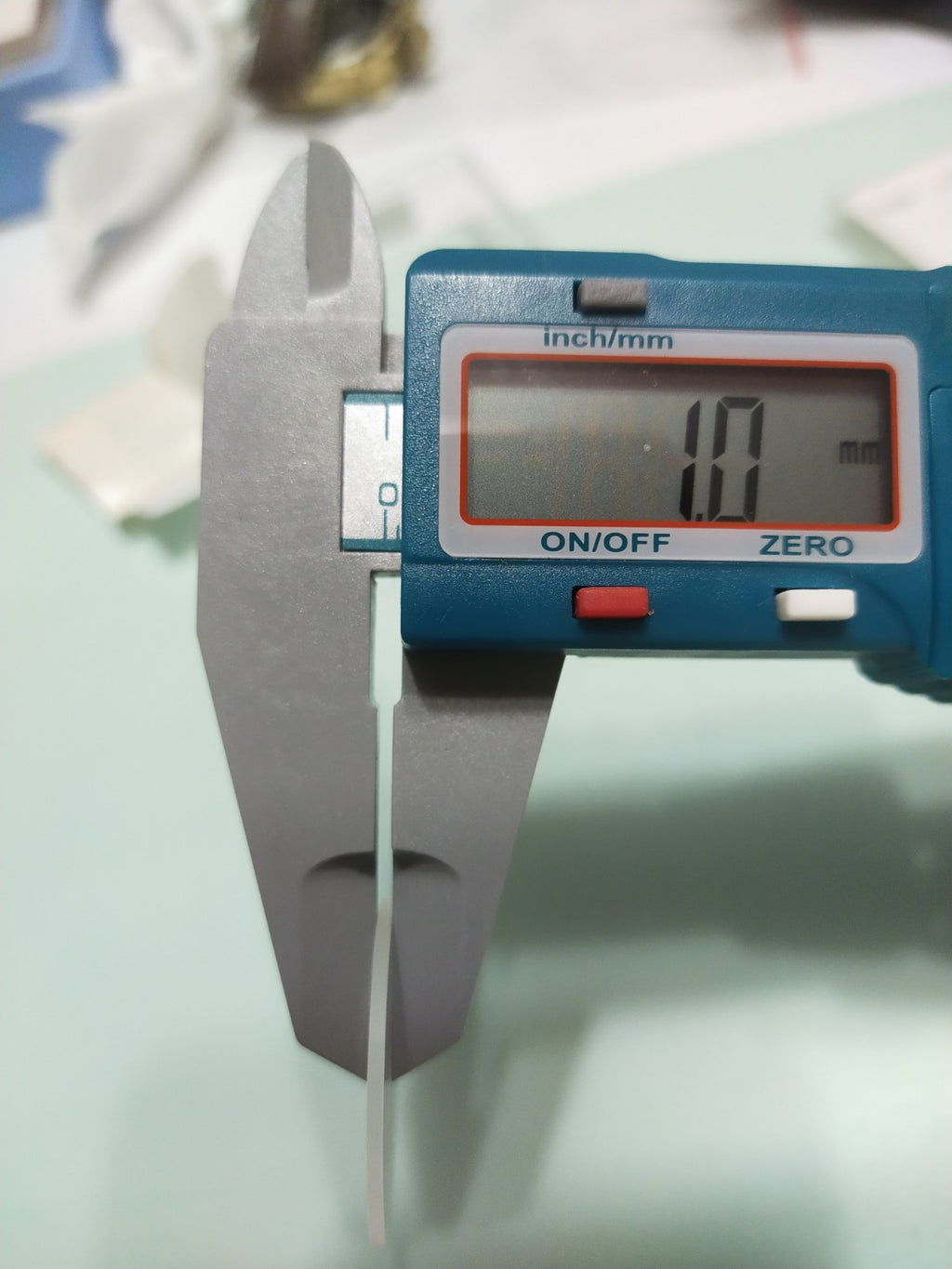 GUCCI Original /Sapphire Crystal / Part No. YDA 42042