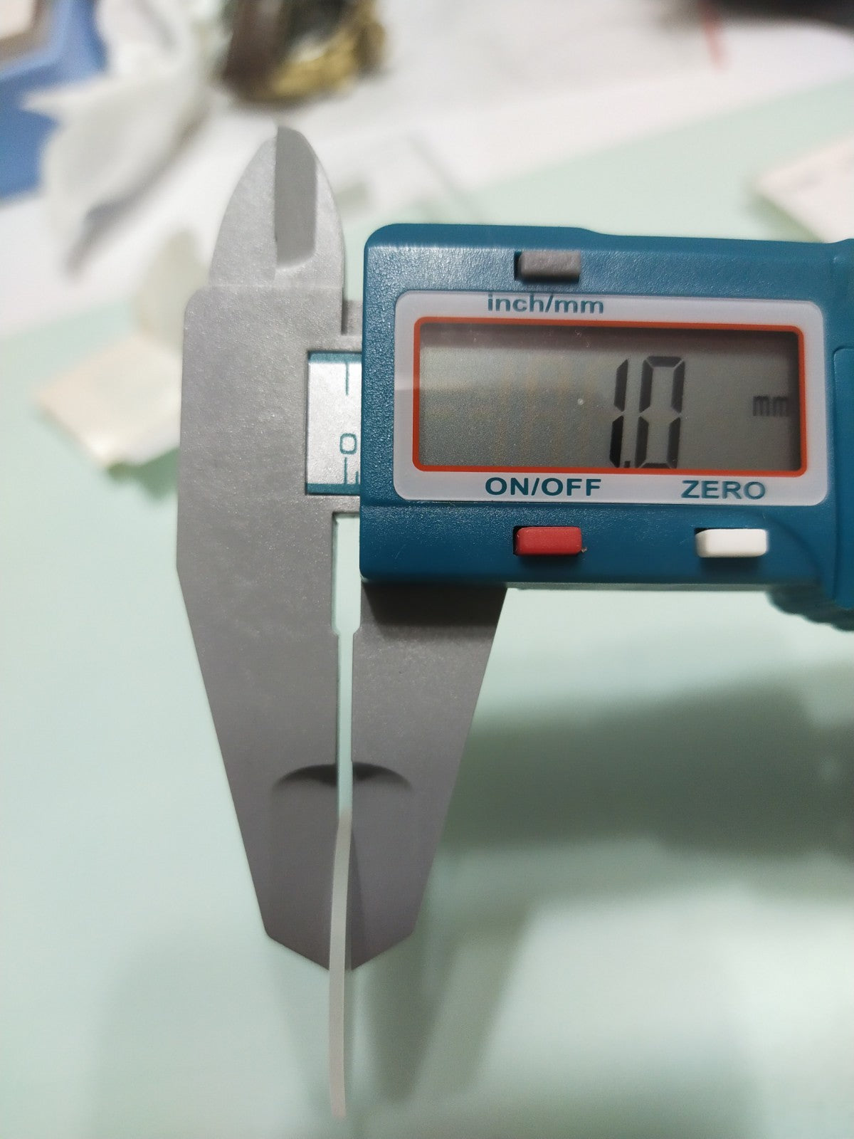 GUCCI Original /Sapphire Crystal / Part No. YDA 42042