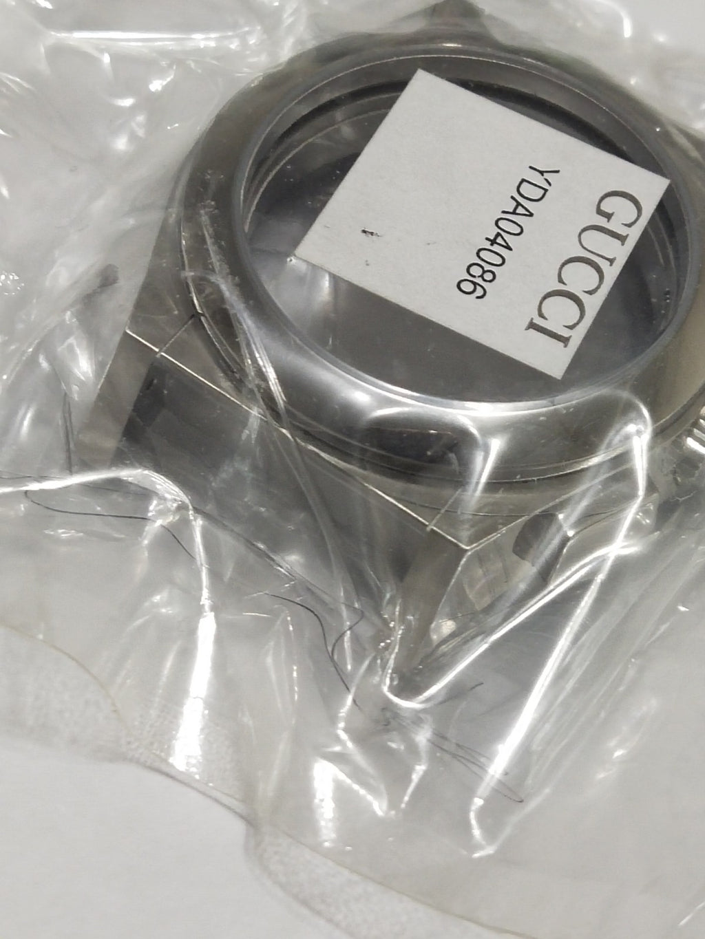 GUCCI Original / Complete Case/ Part No. YDA04086/Factory sealed 