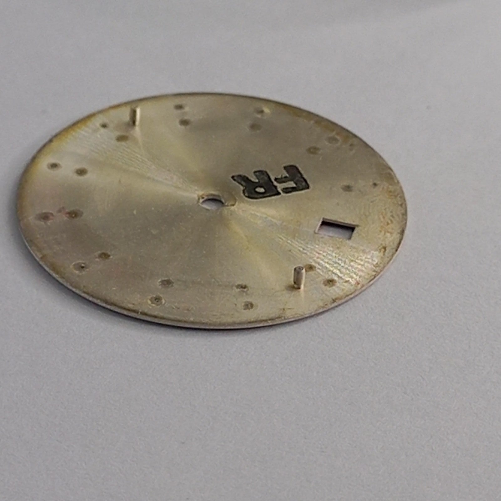 GUCCI Original / Dail   / Part No. YDA 05137/  white color 