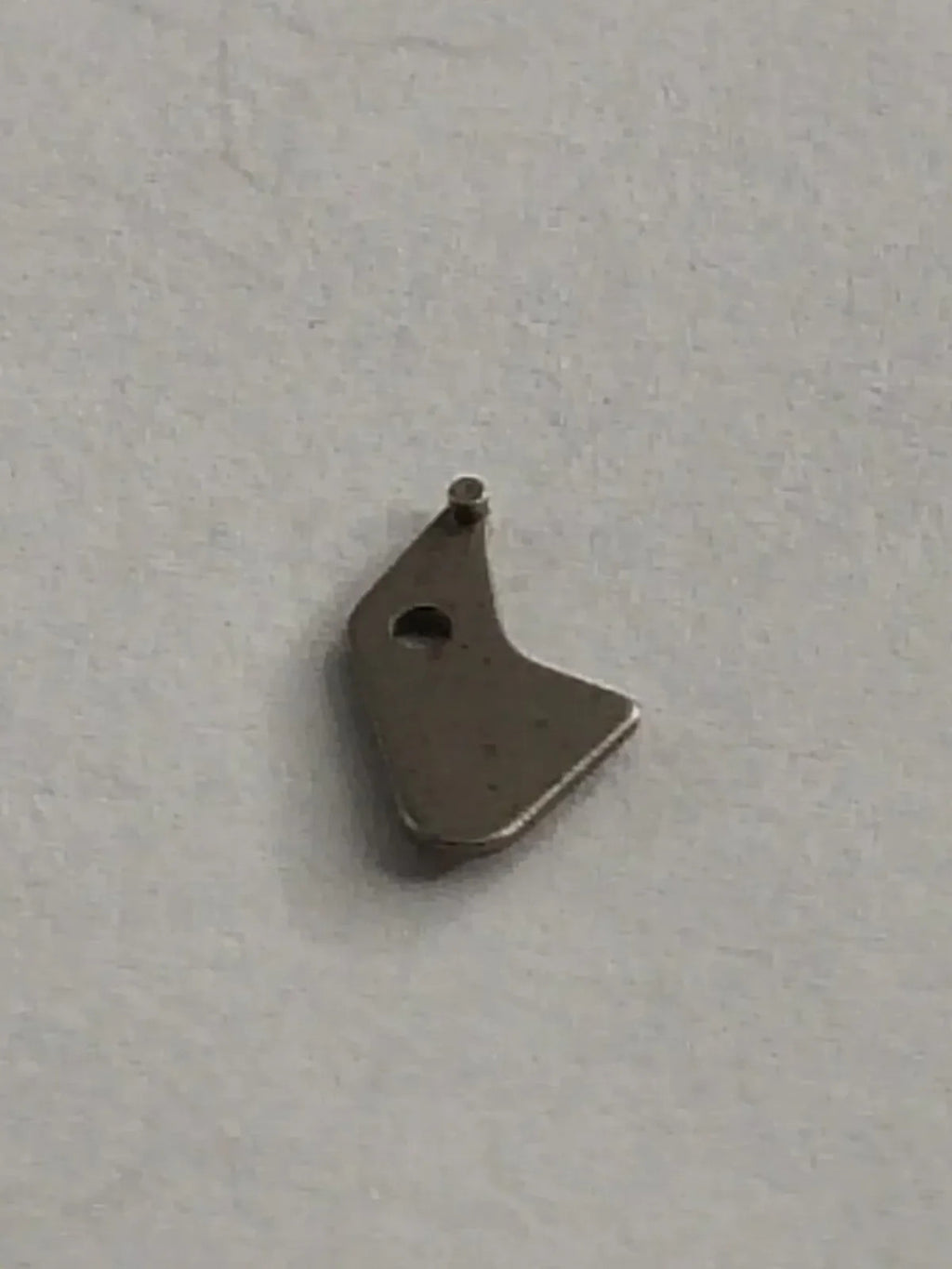 NOS SEIKO PARTS / Sitting lever/ Part . 383 943 /1pc Cal.66B/ 1Pc