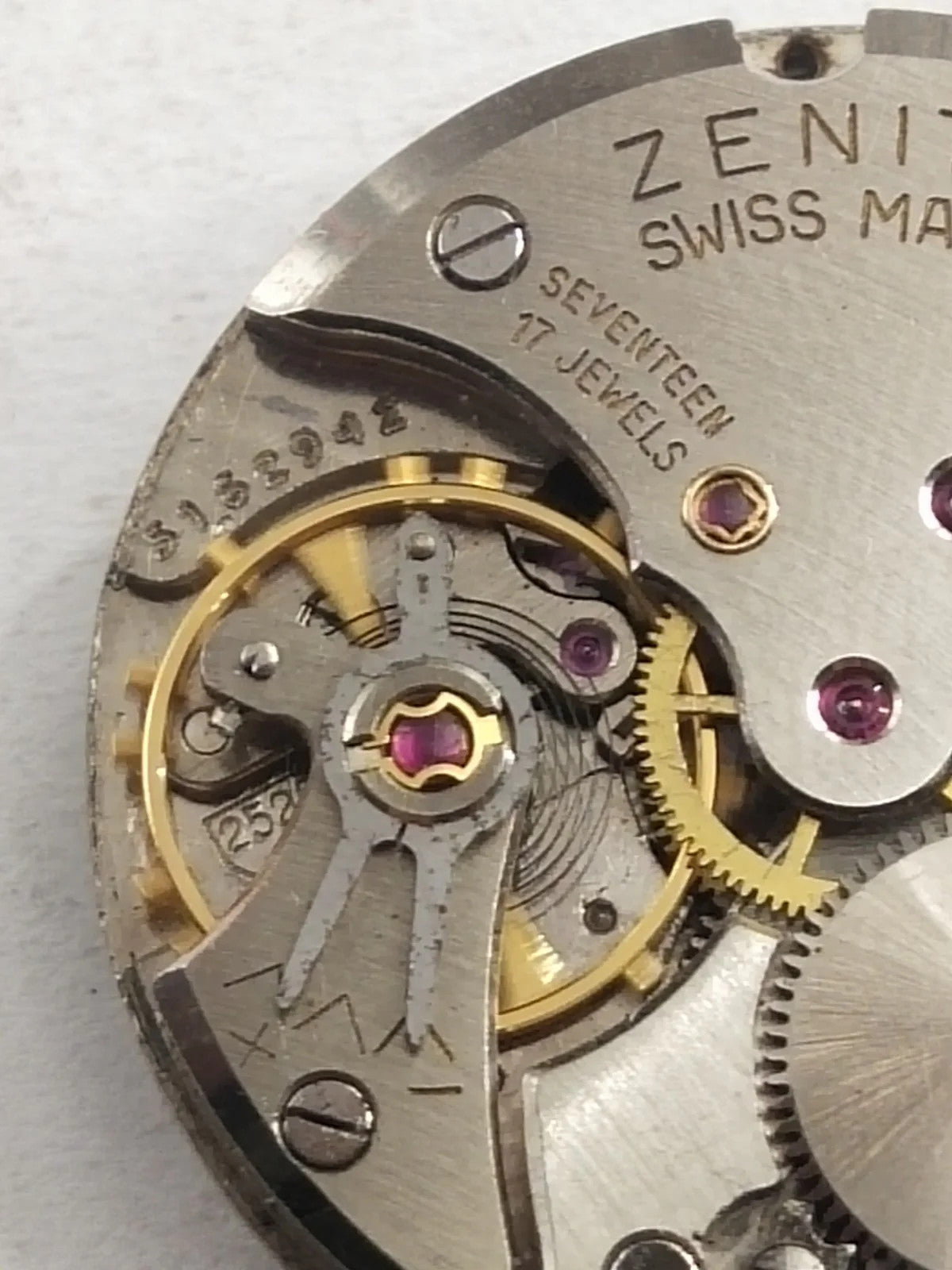 Manual movement / ZENITH / Cal . 2522C With hands / Case Ring Used full working