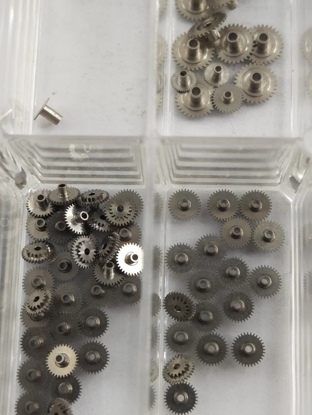 NOS SEIKO hour wheel Part 271 +++ Price from 25 to 40 per piece