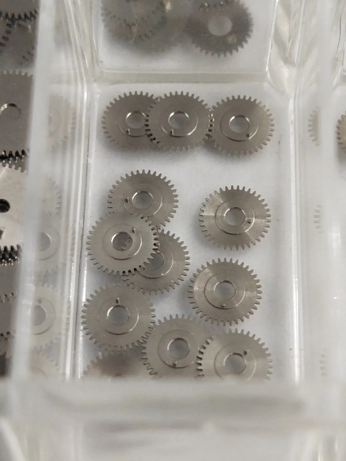 NOS Seiko Date Draiving wheel Parts 802 015 / 1 Pc