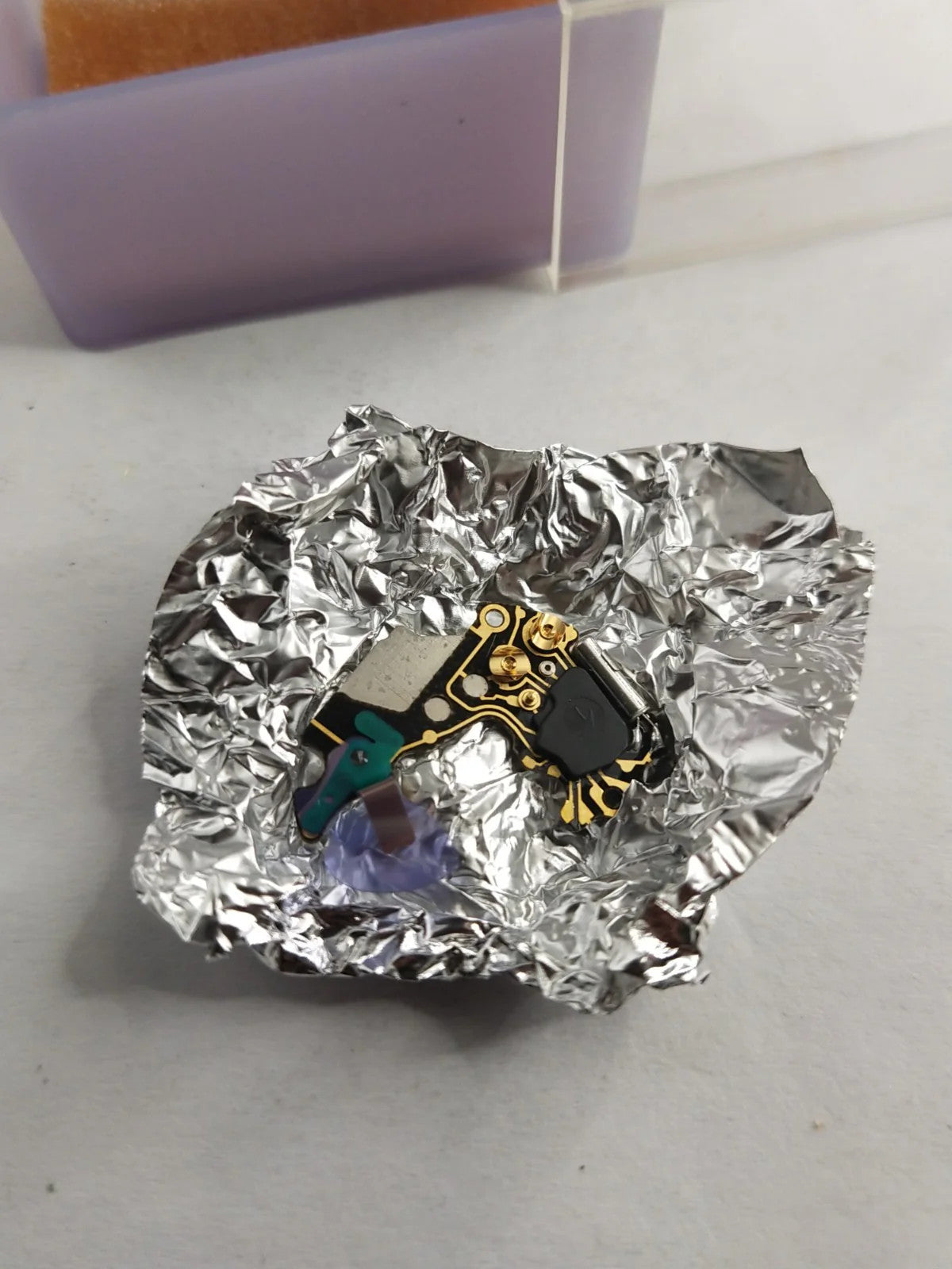 NOS Seiko original circuit part . 4001 490 /Price for one piece