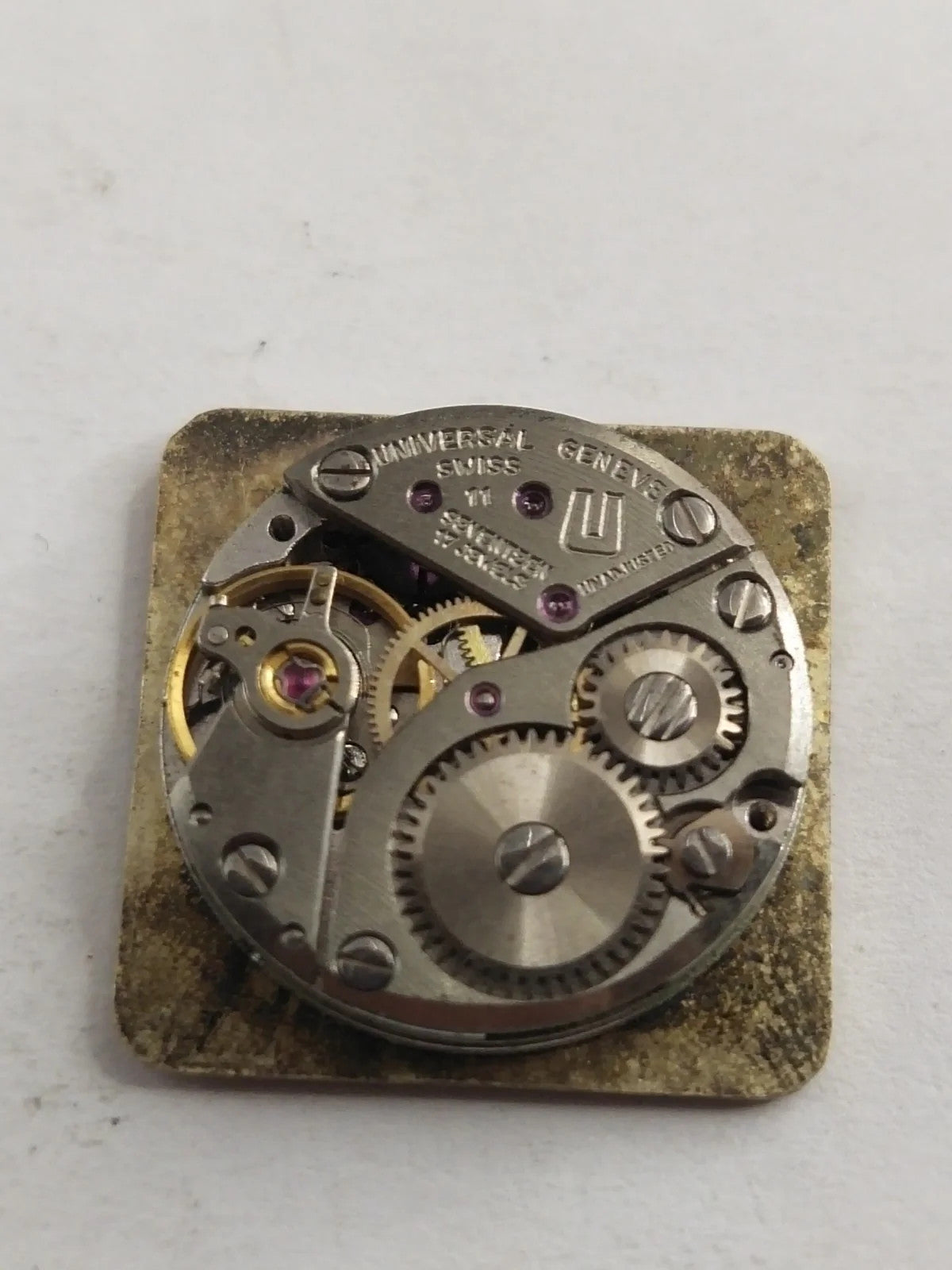 Universal manual movement Cal / 11 / With dial and hands /works well /