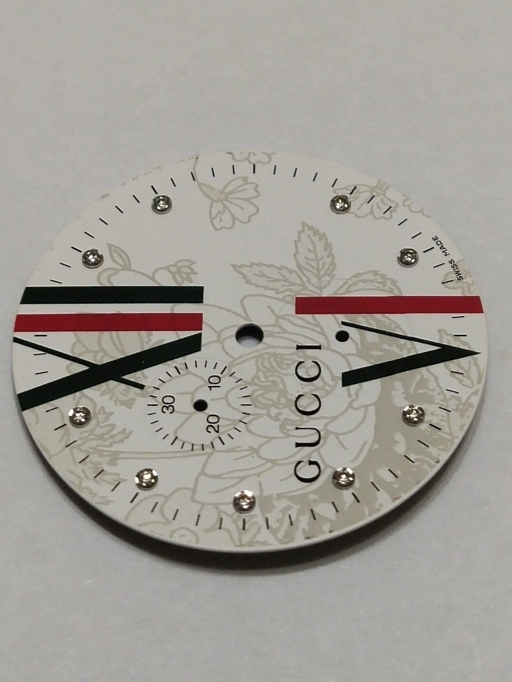 GUCCI Original / Dail chronograph diamond/ Part No. YD05069 / white color 